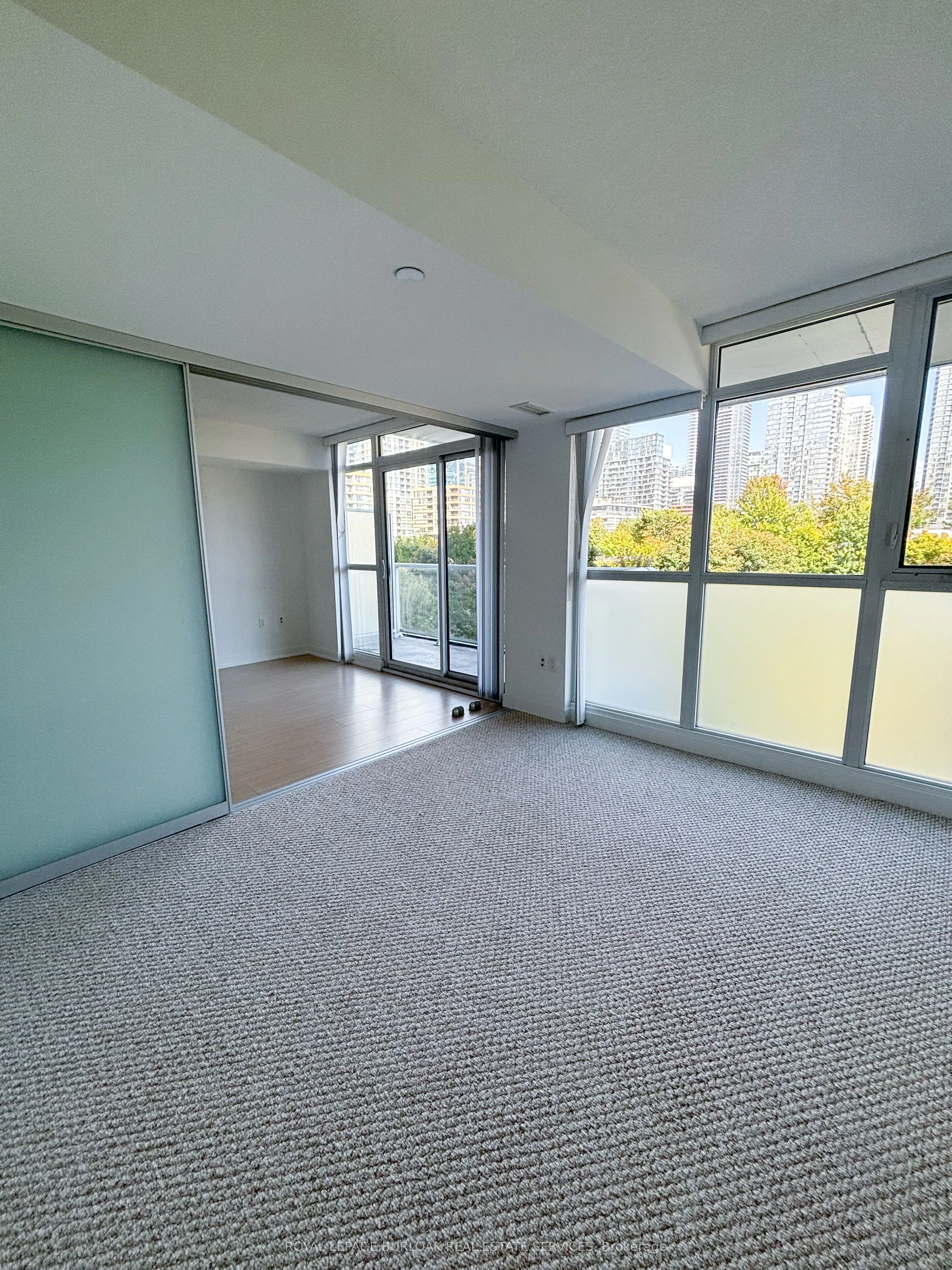 75 Queens Wharf Road, #303