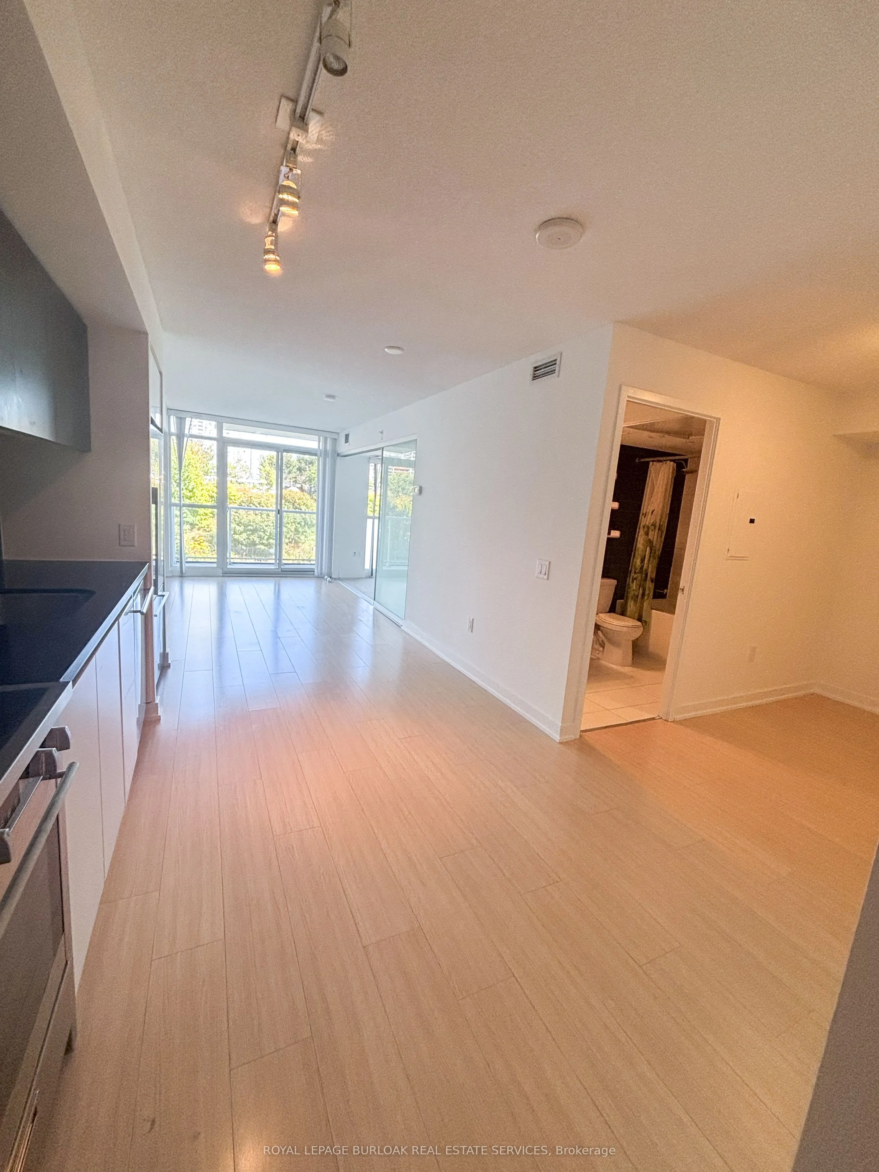 75 Queens Wharf Road, #303