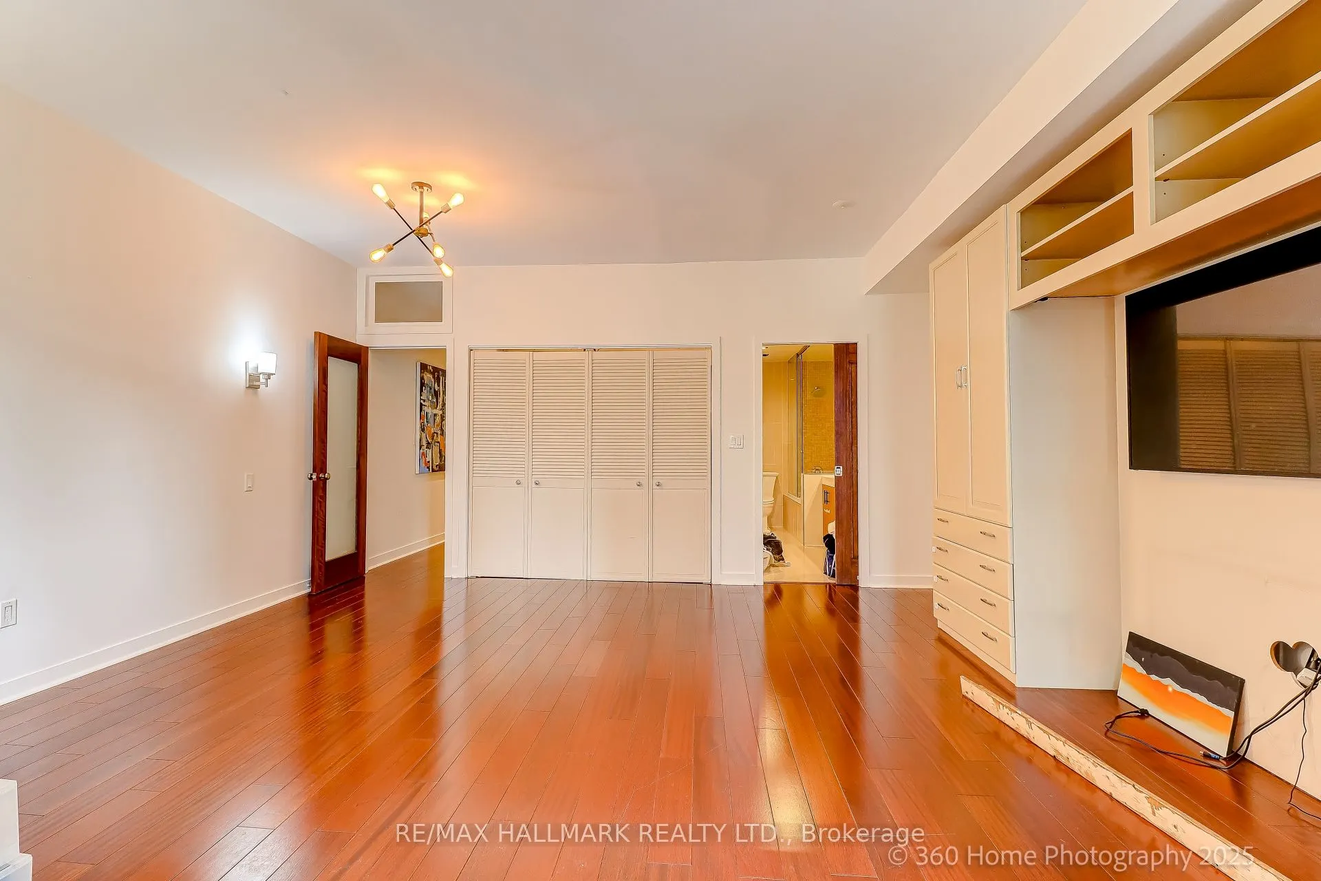 500 Richmond Street W, #333