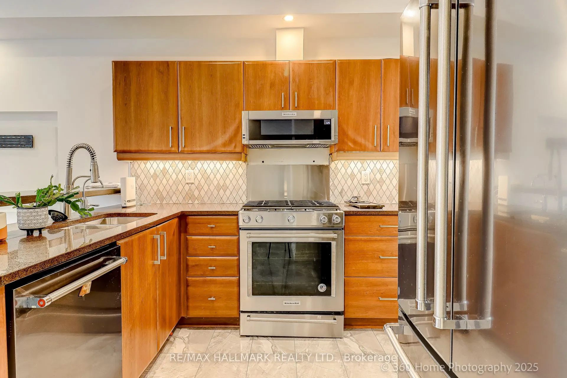 500 Richmond Street W, #333
