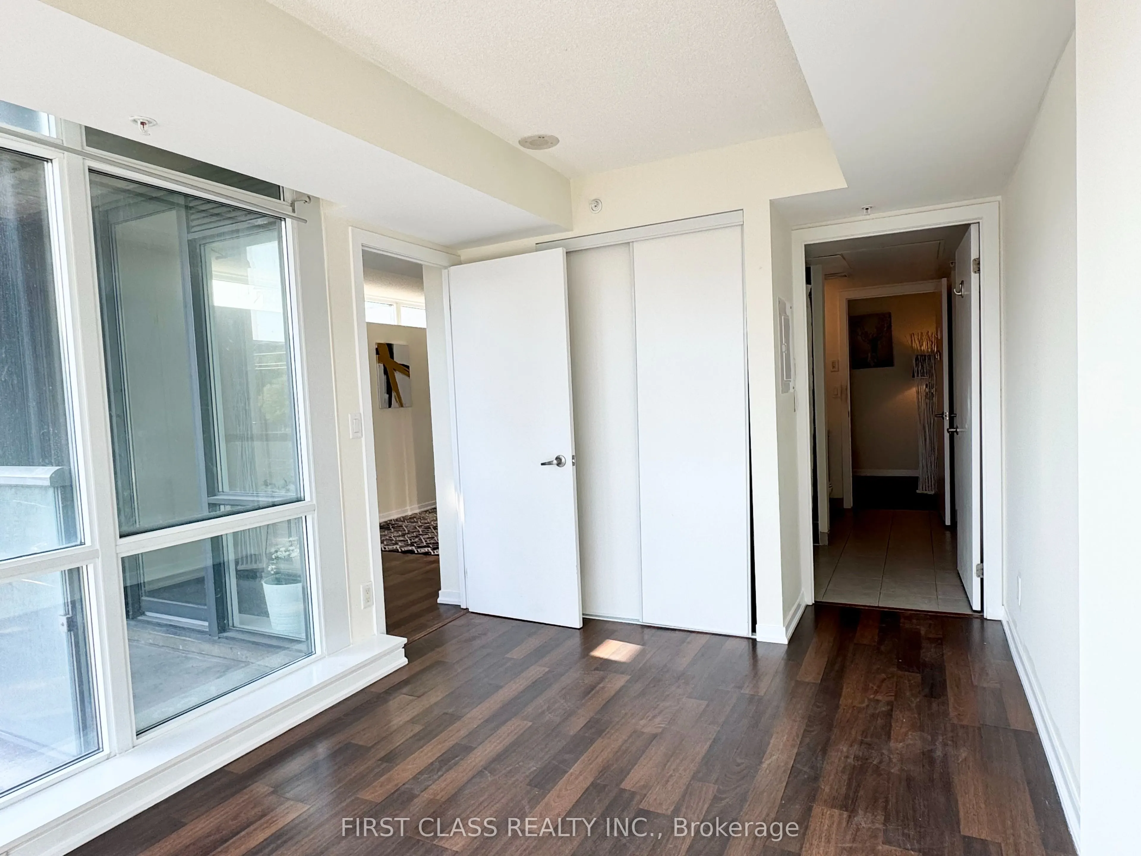 20 Joe Shuster Way, #313