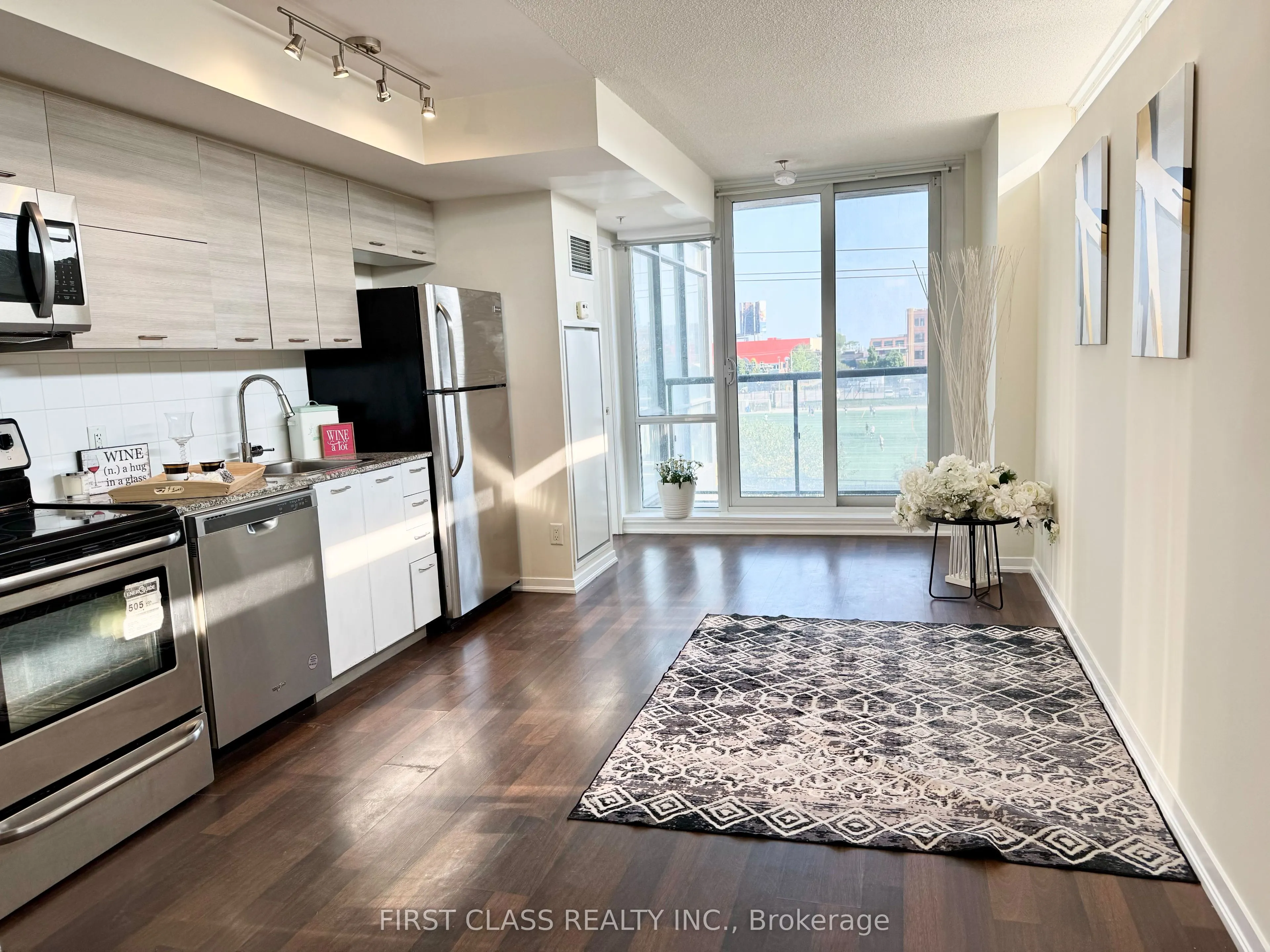 20 Joe Shuster Way, #313