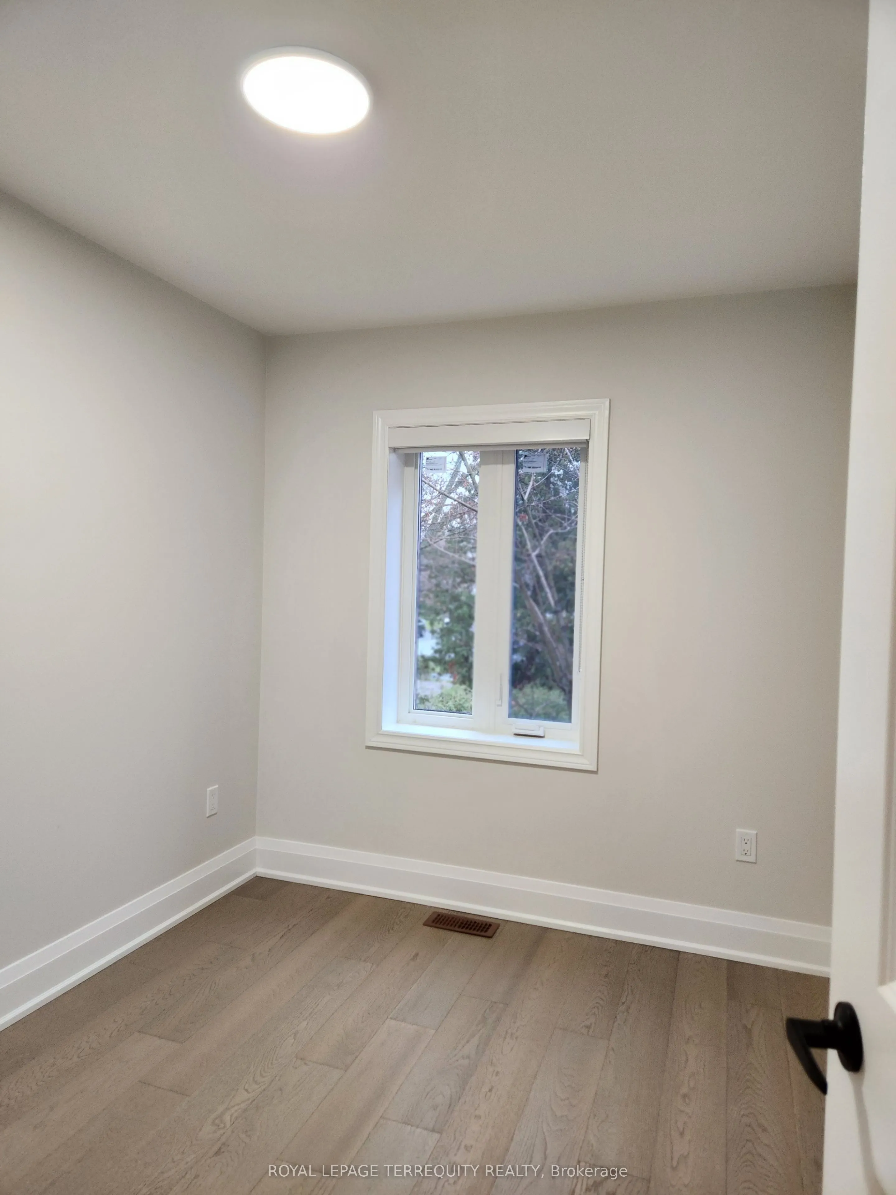 341 Lawrence Avenue W