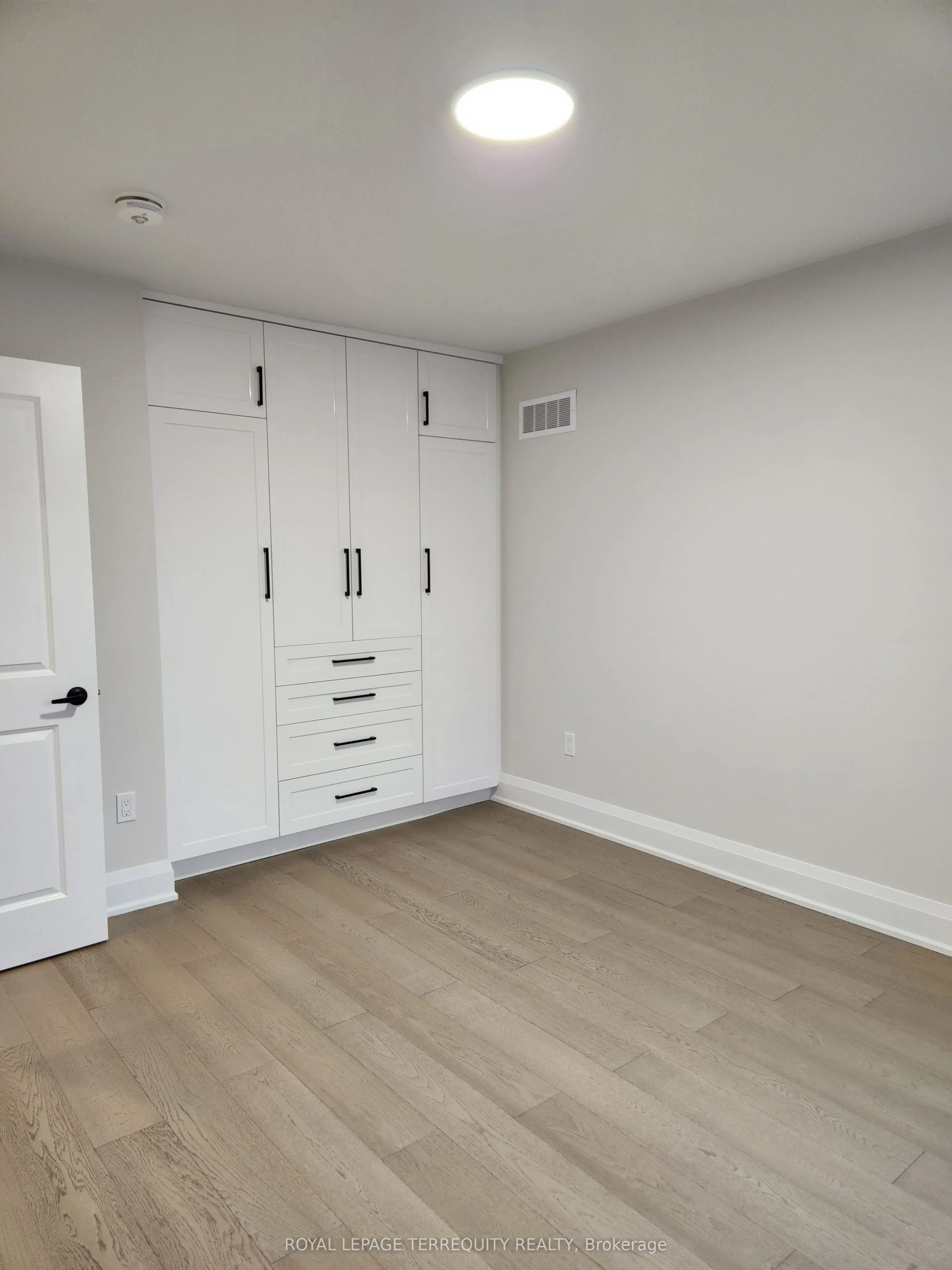 341 Lawrence Avenue W