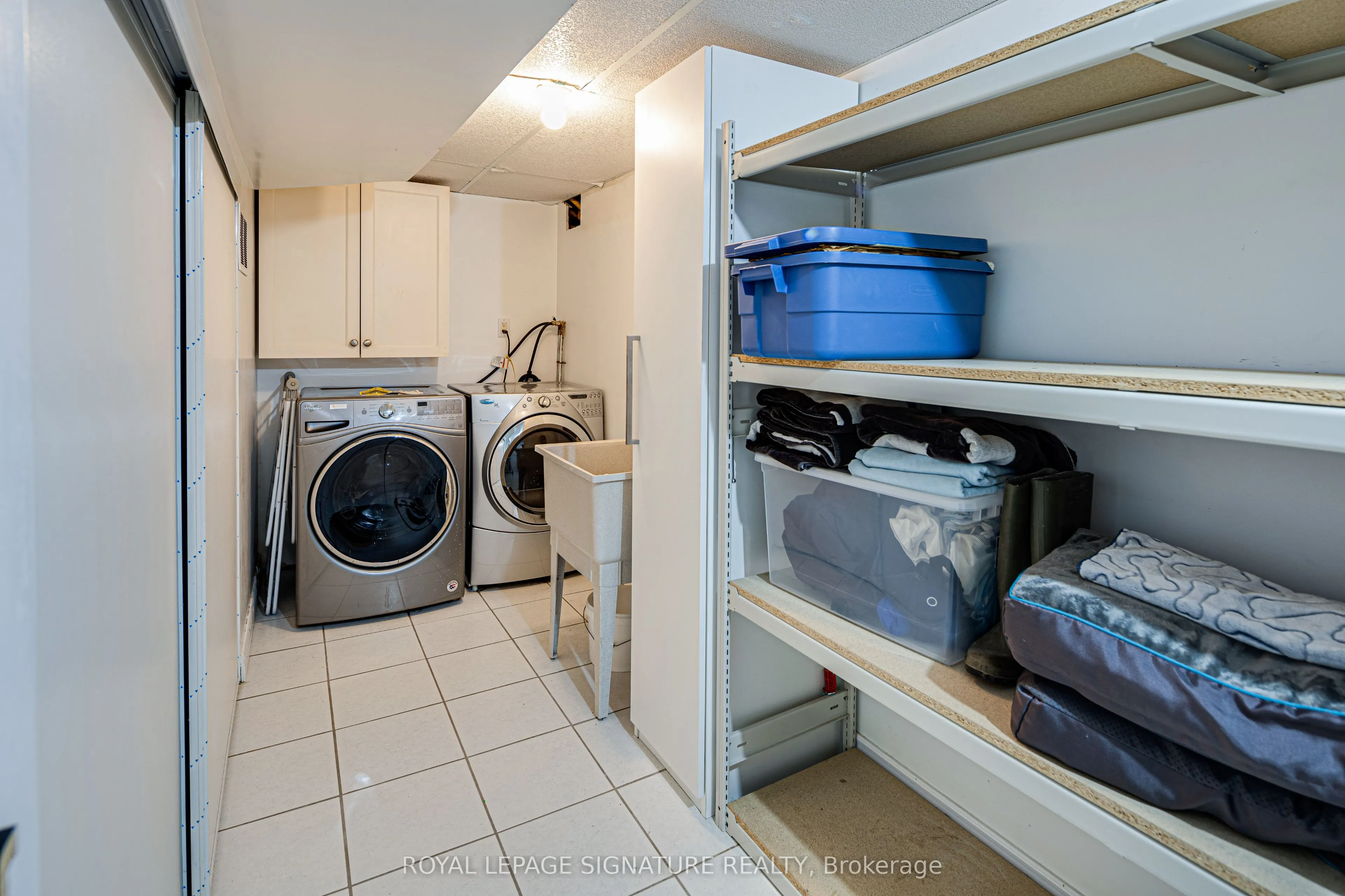 2 Parmbelle Crescent
