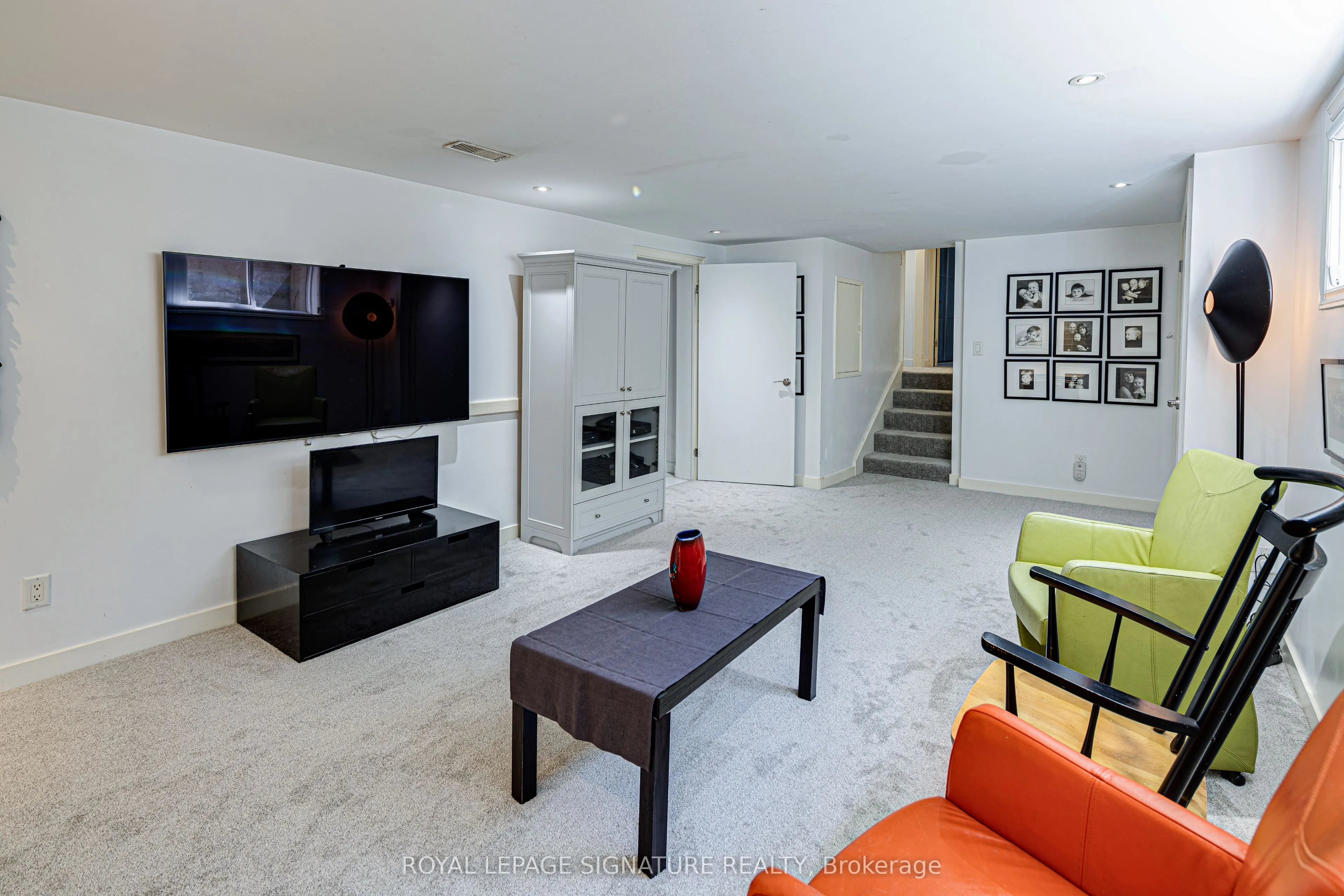 2 Parmbelle Crescent