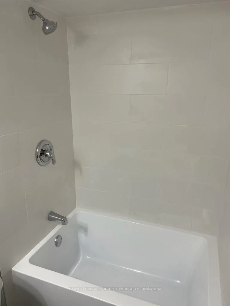 646 Lansdowne Avenue, #3