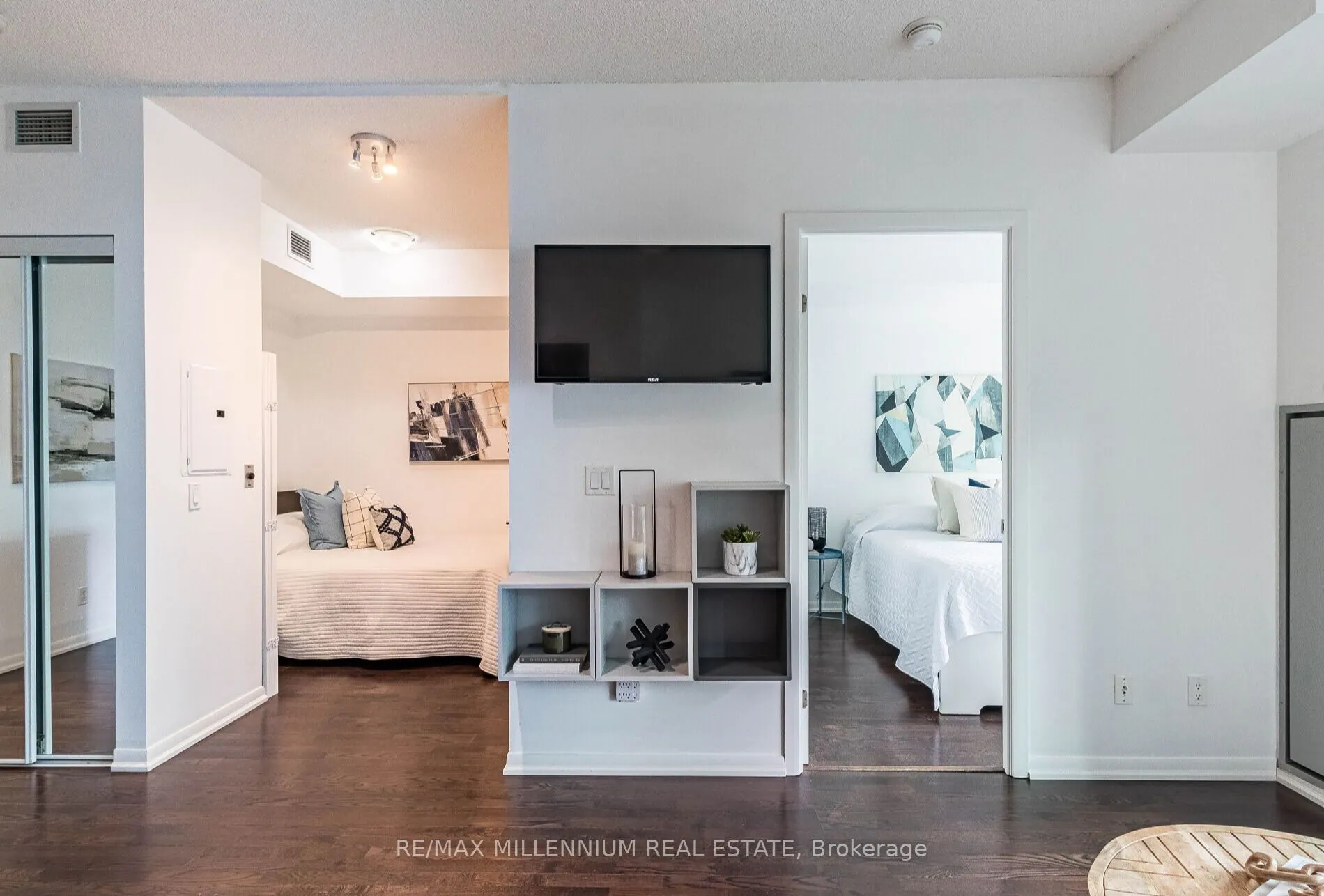 215 Fort York Boulevard, #712