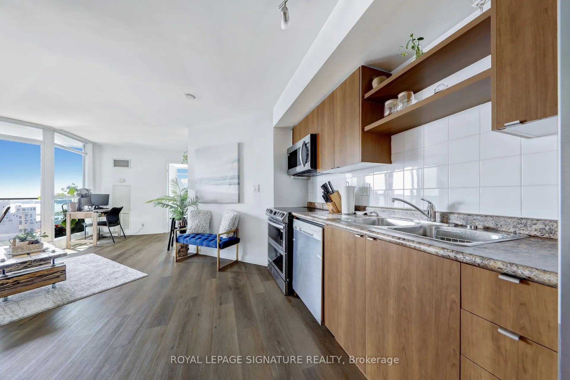 600 Fleet Street, #2405