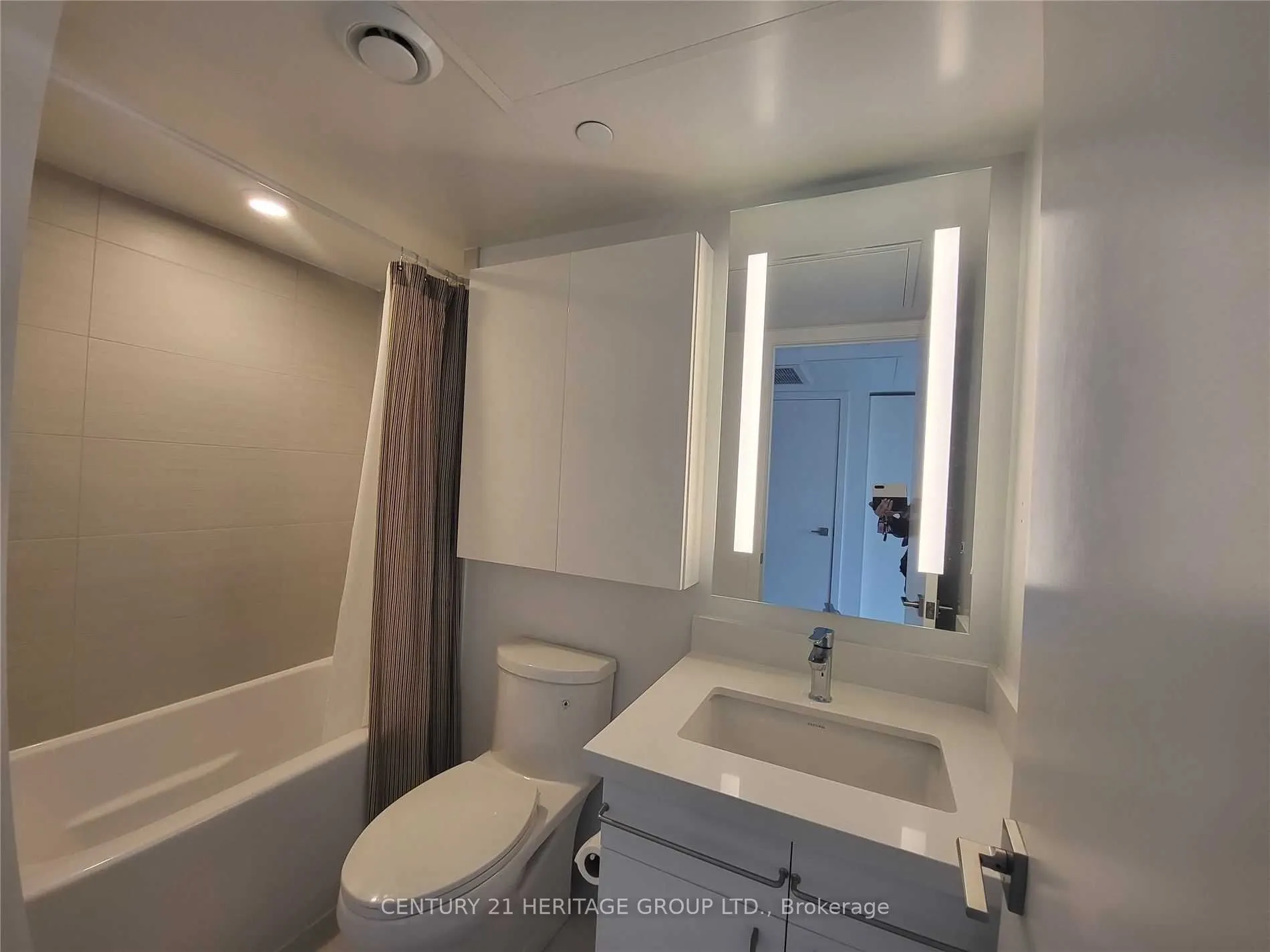 188 Cumberland Street, #2313