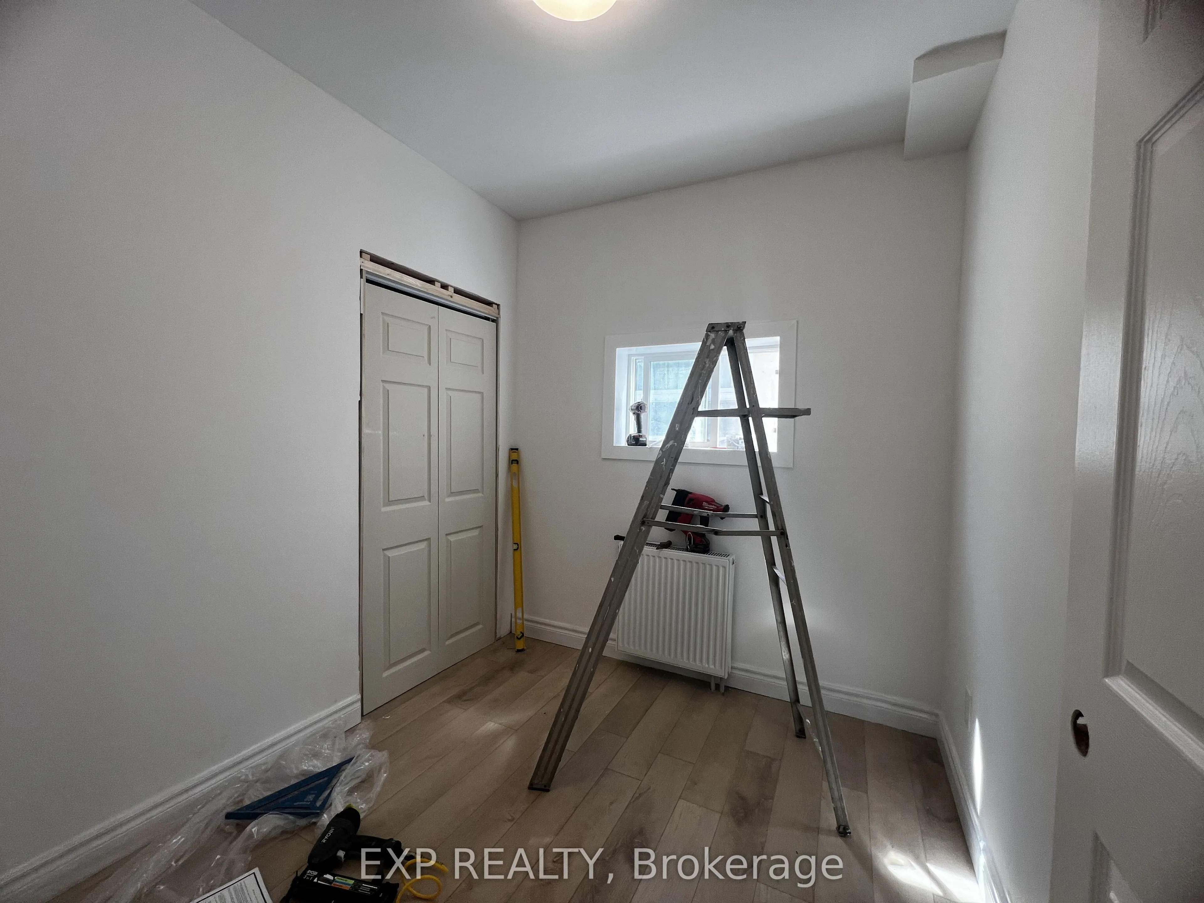 804A St Clair Avenue W, #102