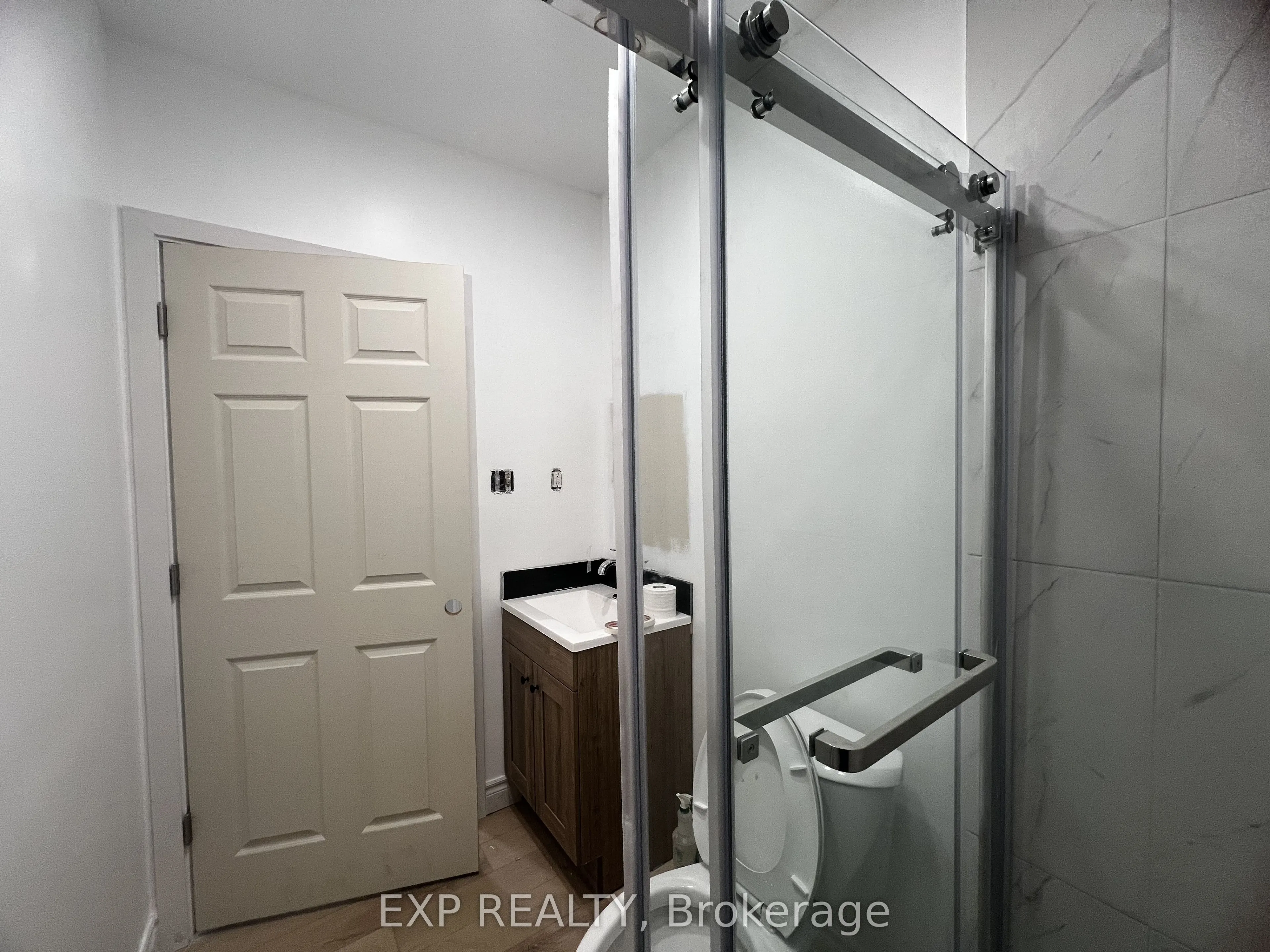 804A St Clair Avenue W, #102