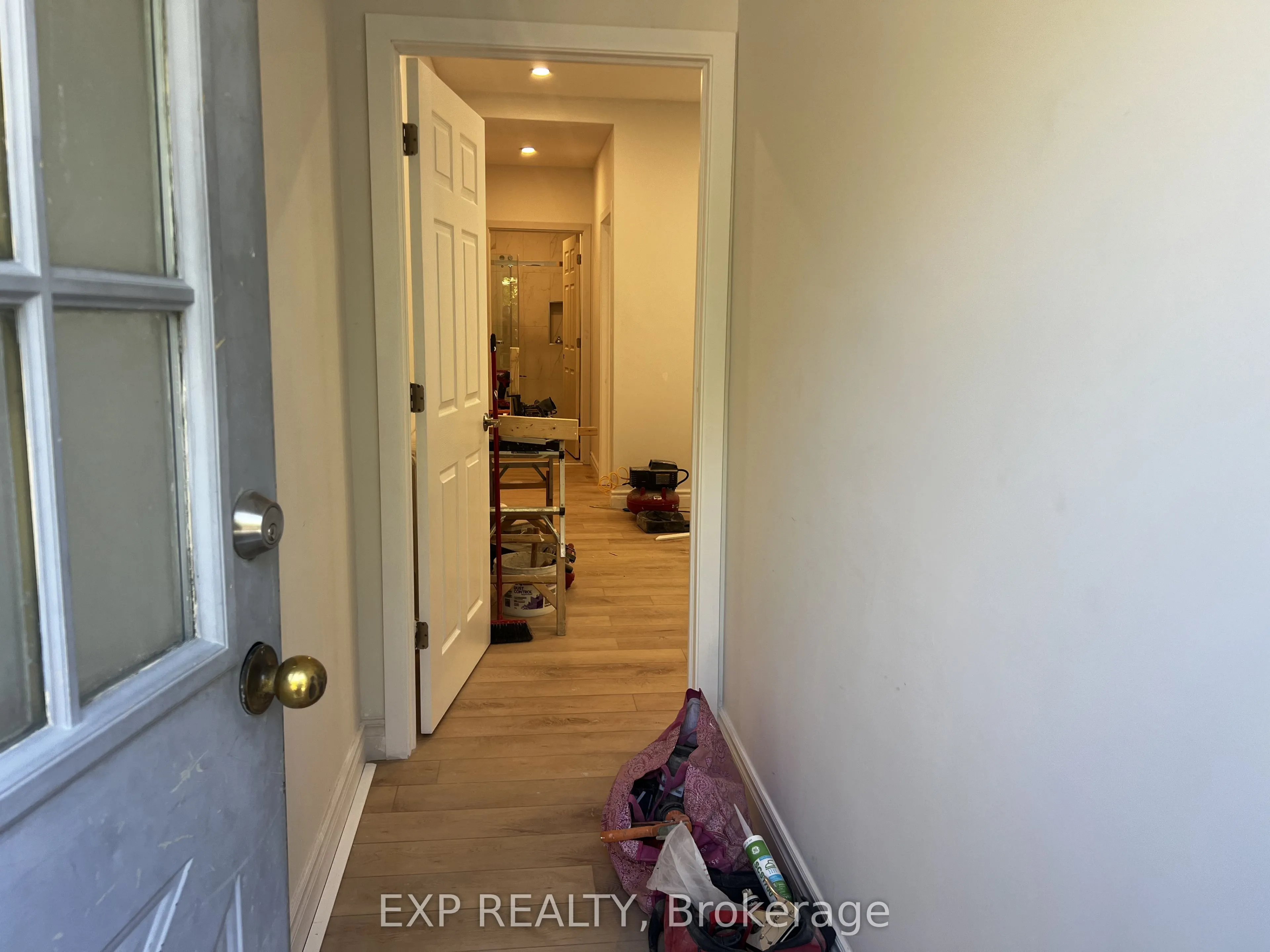 804A St Clair Avenue W, #102