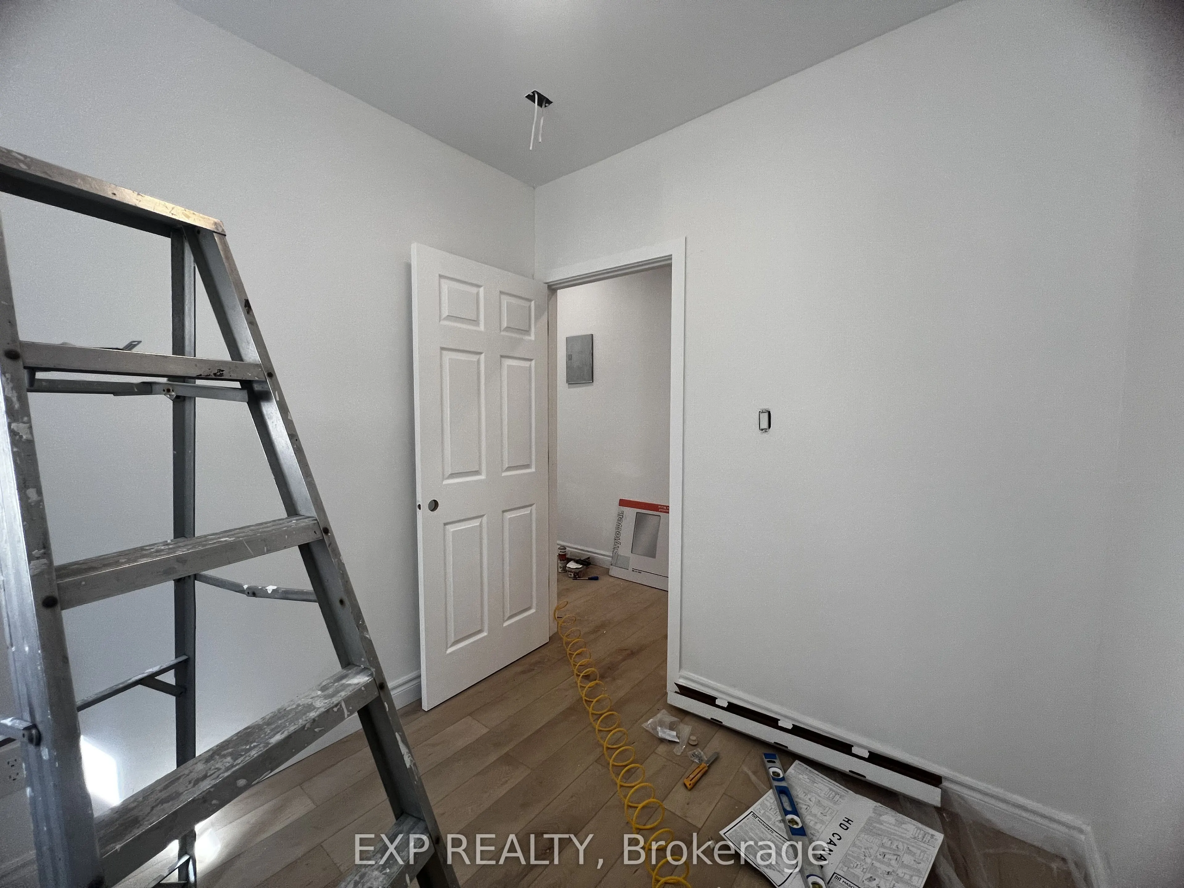 804A St Clair Avenue W, #102