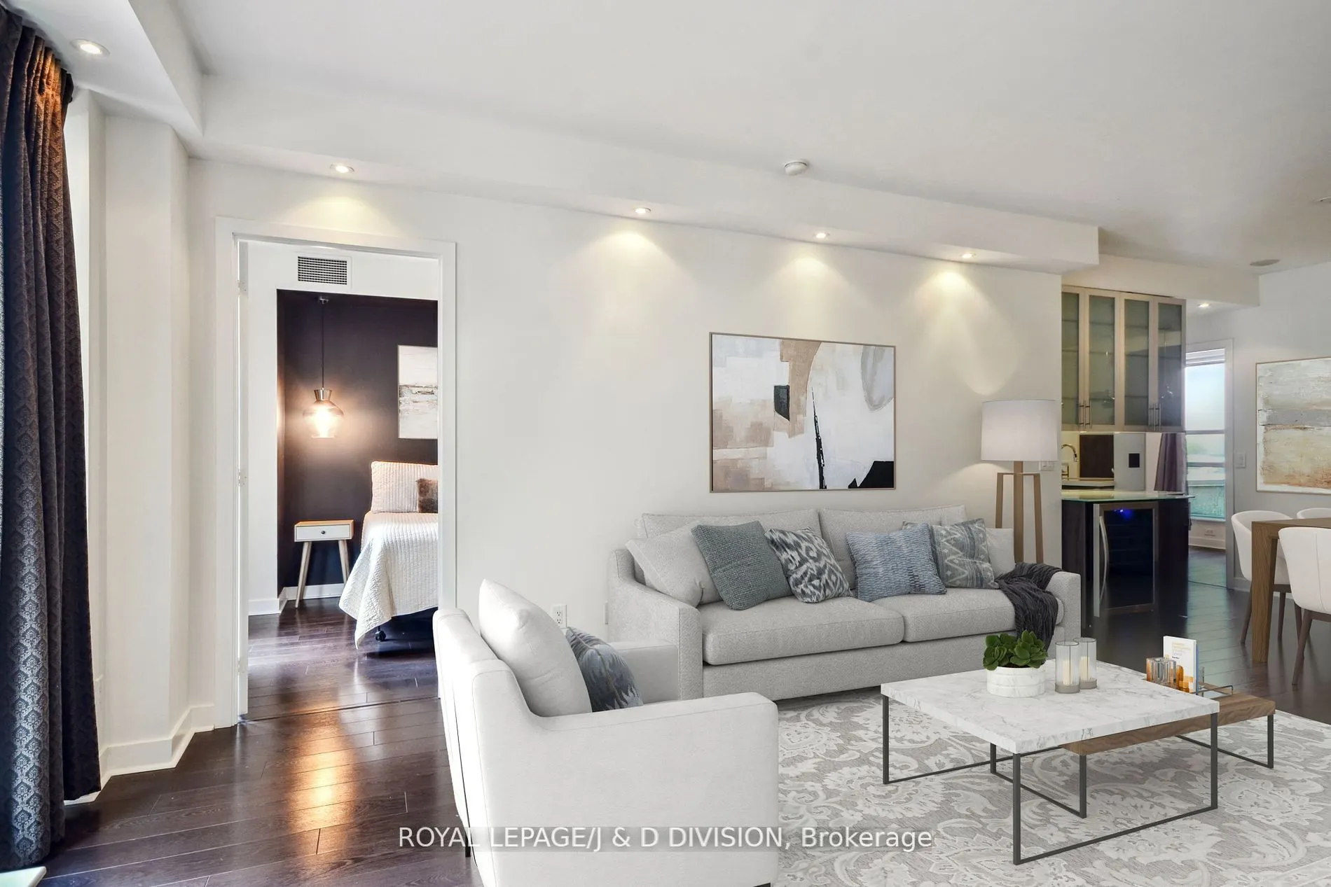 156 Portland Street, #421