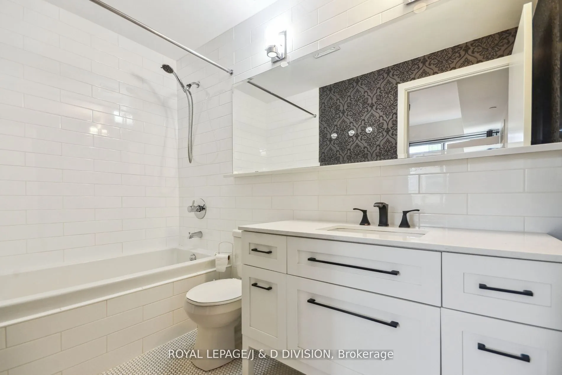 156 Portland Street, #421