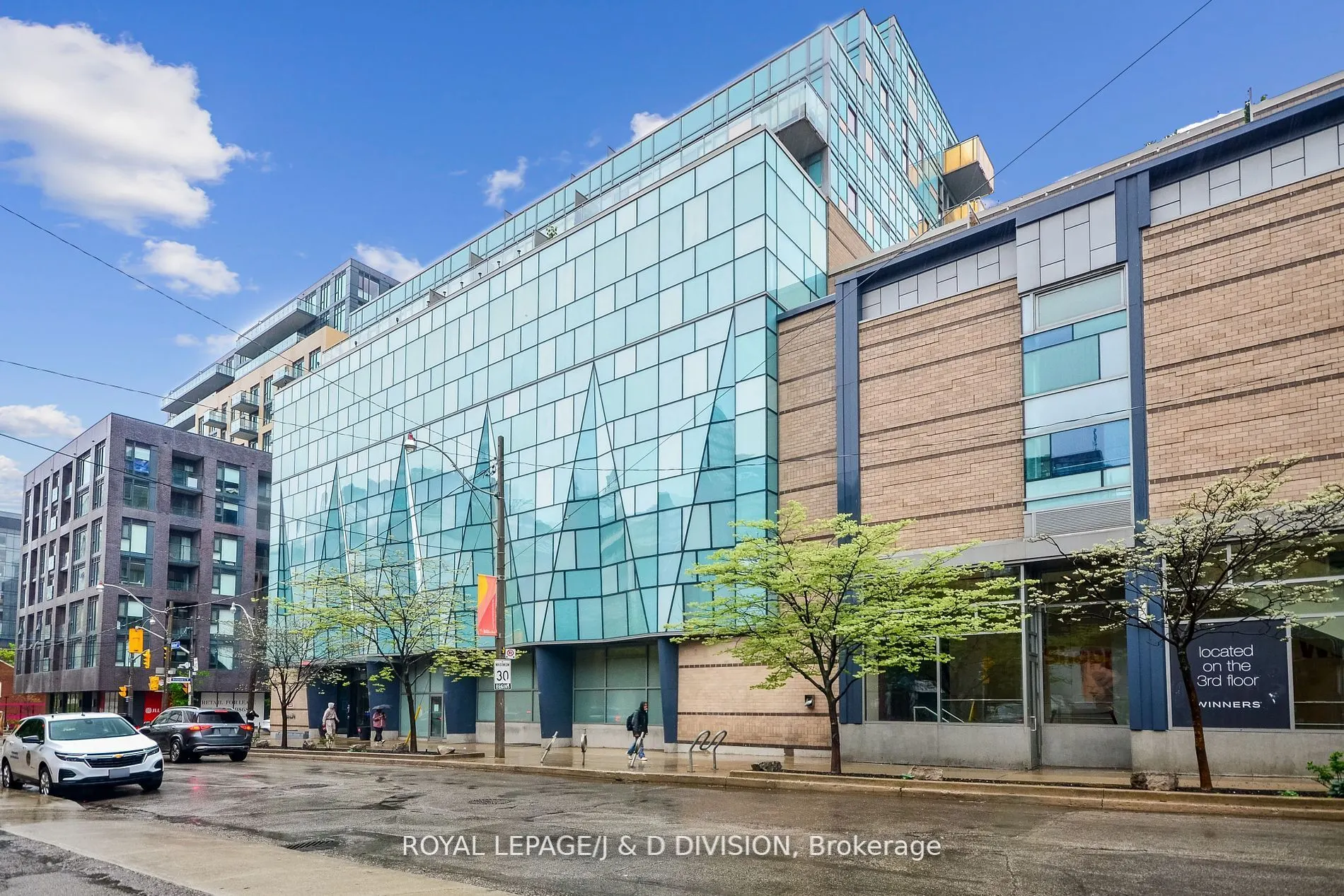 156 Portland Street, #421