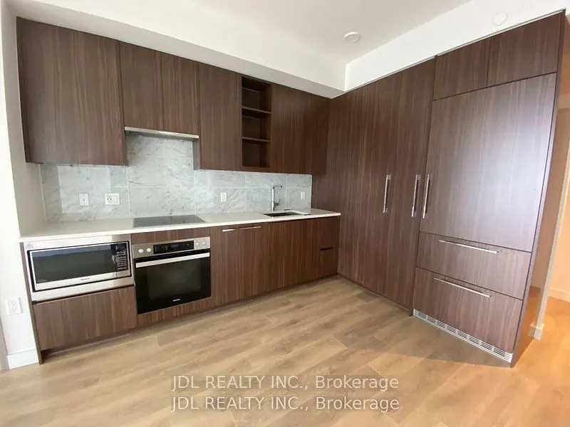85 Mcmahon Drive, #2709