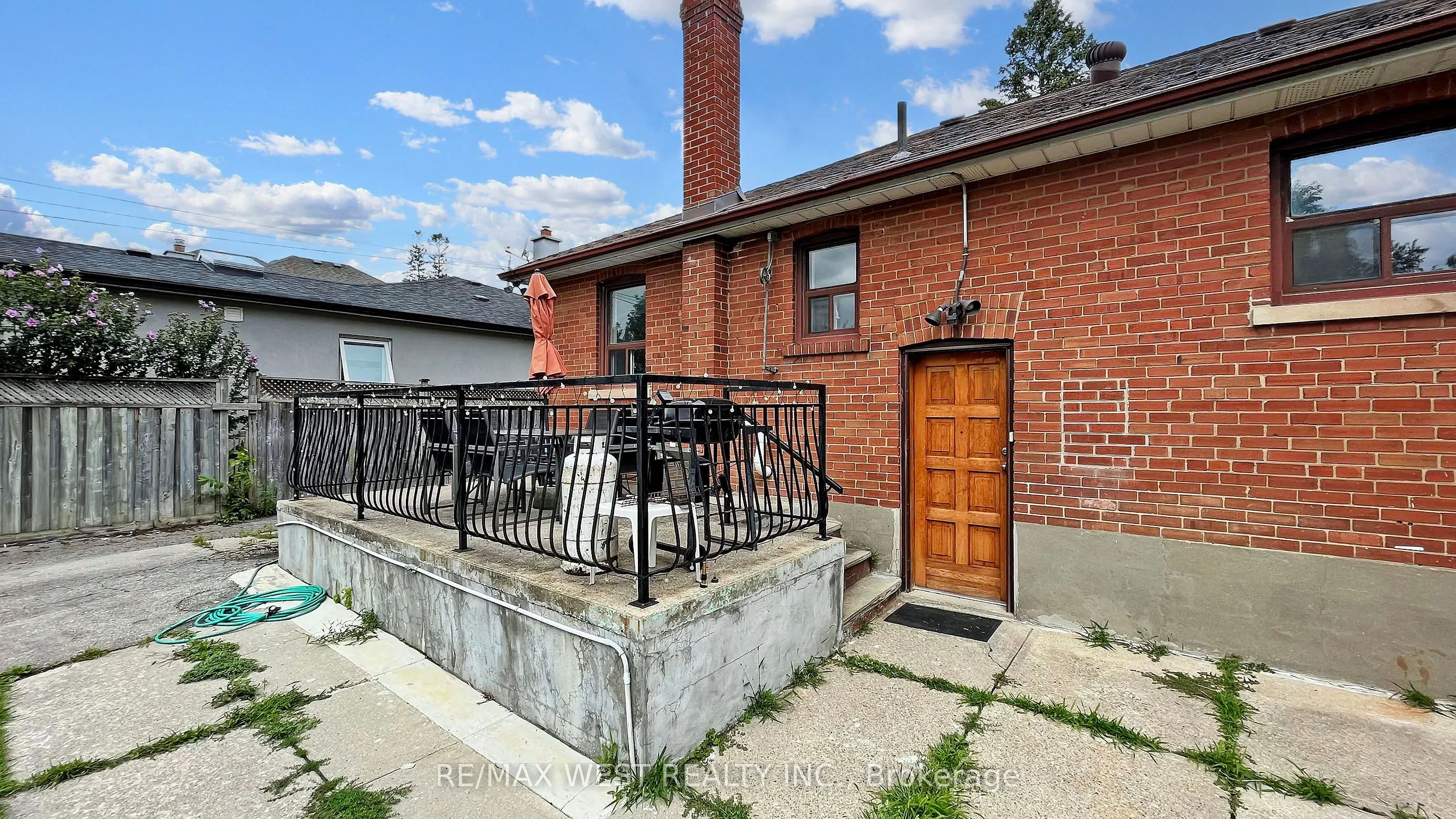 139 Ranee Avenue