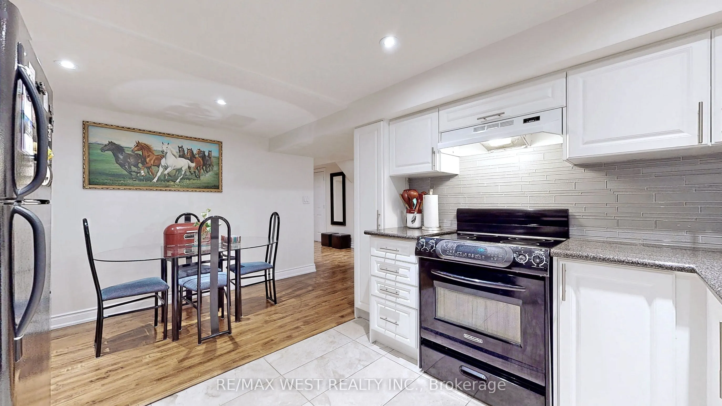 139 Ranee Avenue