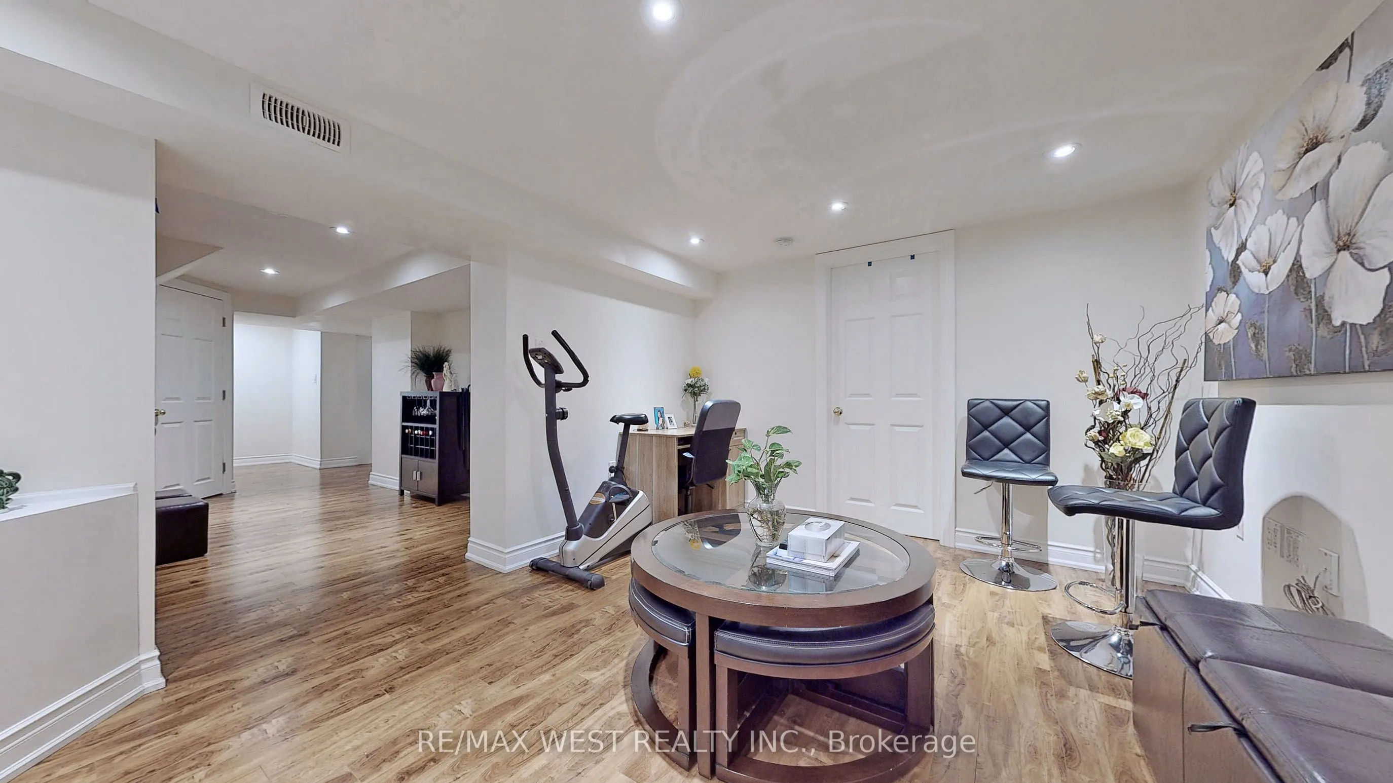 139 Ranee Avenue