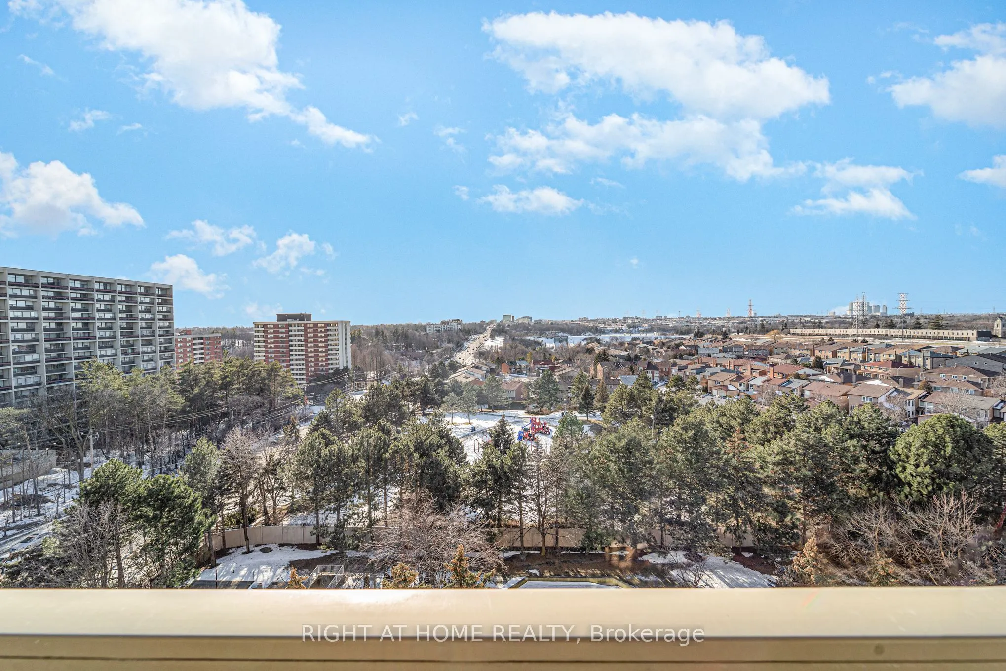 10 Torresdale Avenue, #904