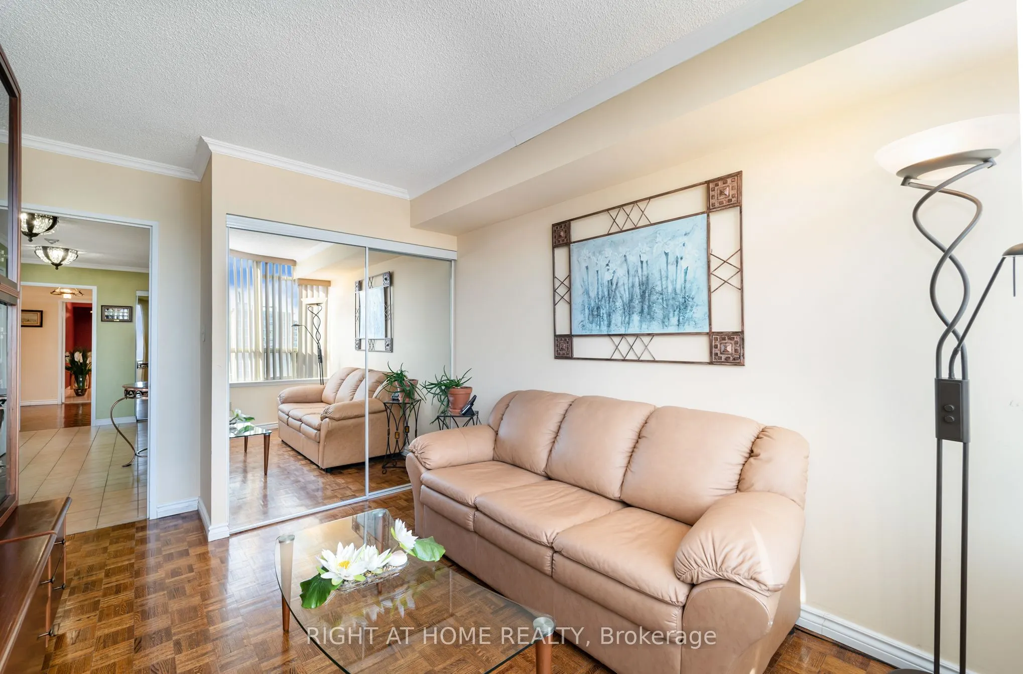10 Torresdale Avenue, #904
