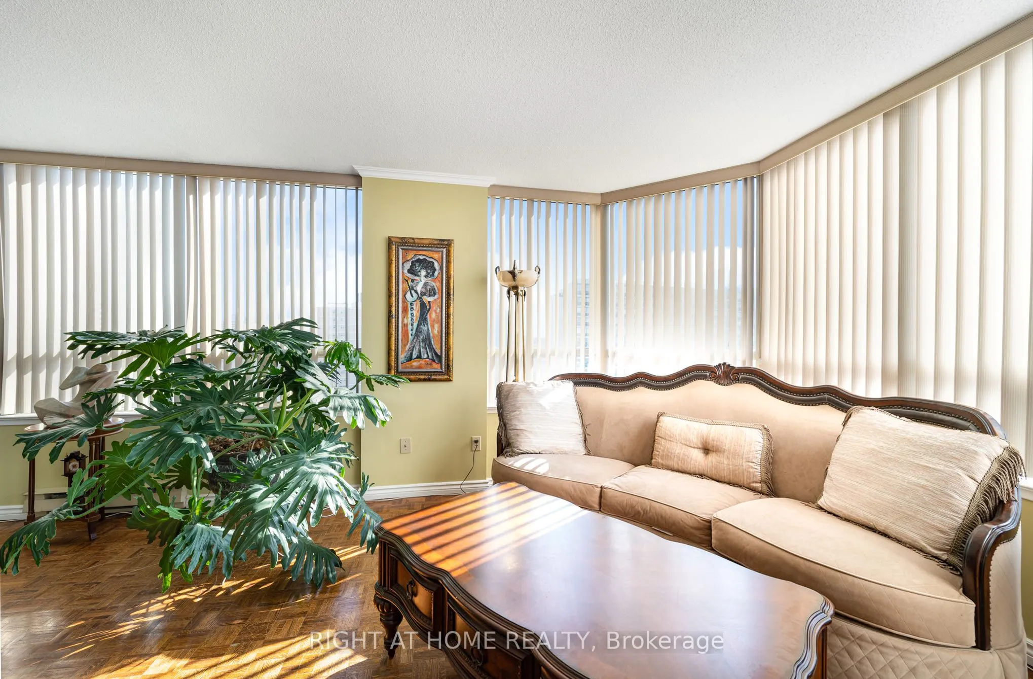 10 Torresdale Avenue, #904