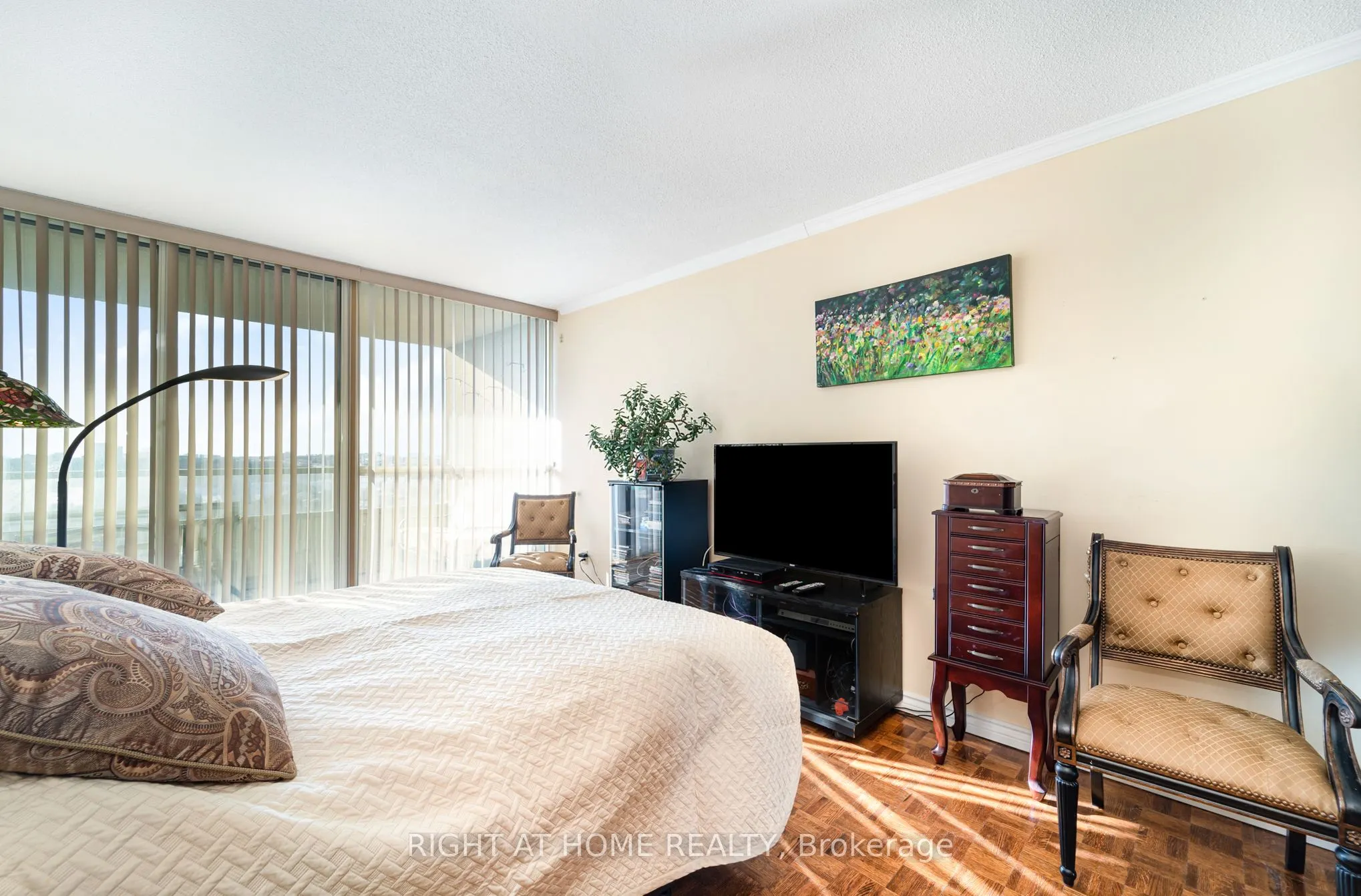 10 Torresdale Avenue, #904