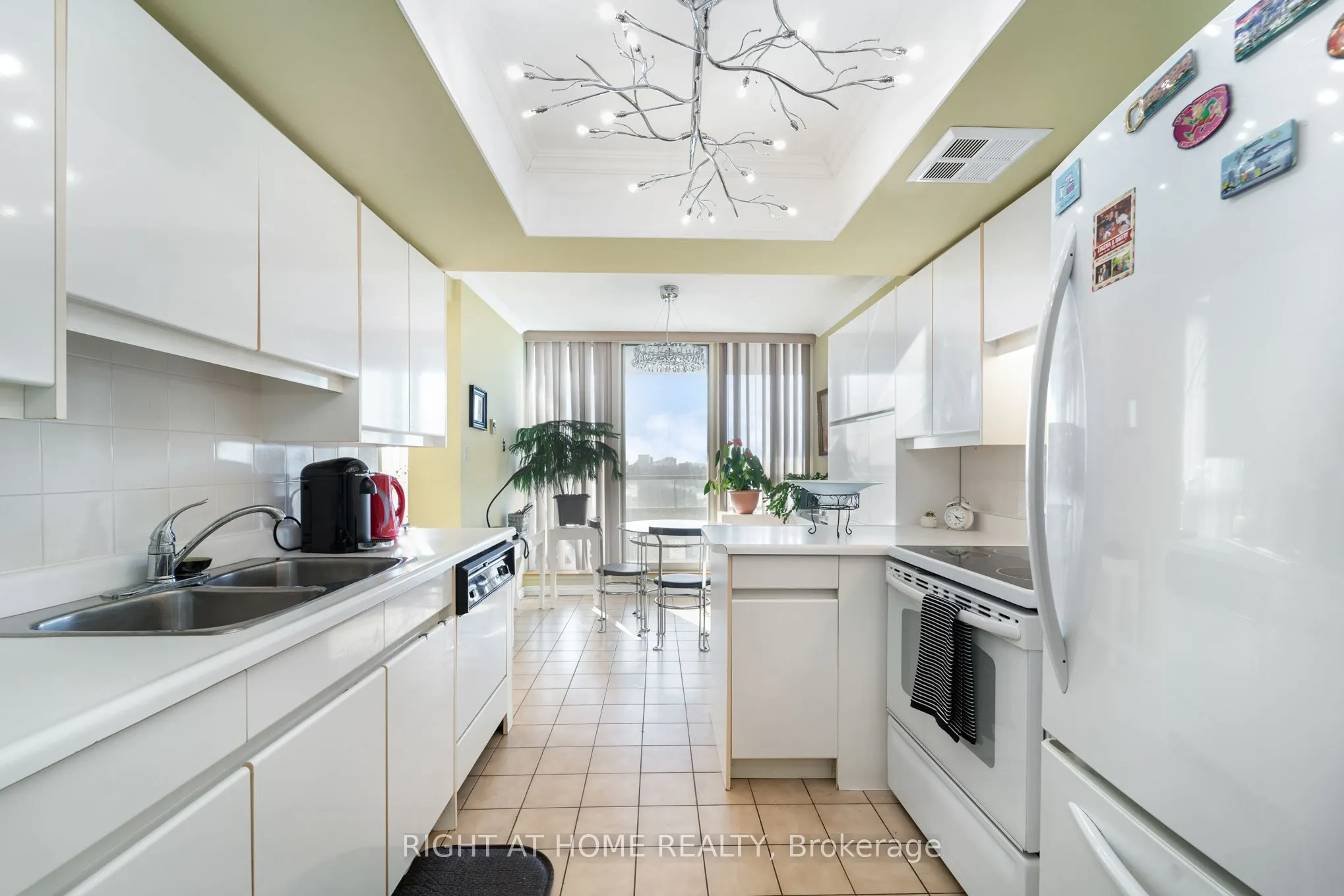 10 Torresdale Avenue, #904