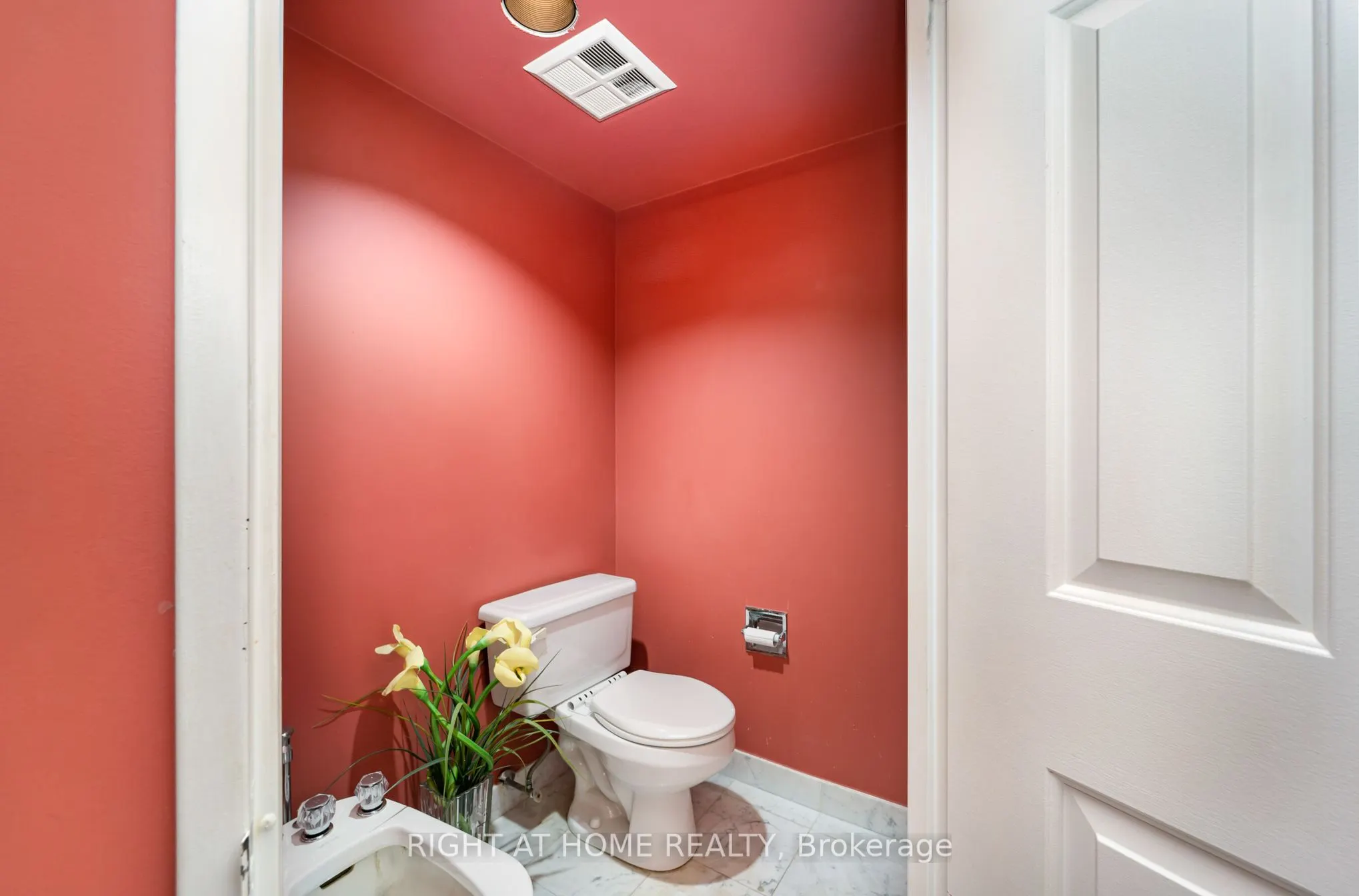 10 Torresdale Avenue, #904