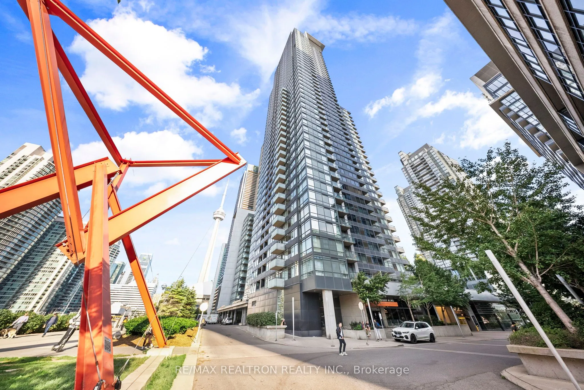 25 Telegram Mews, #2112