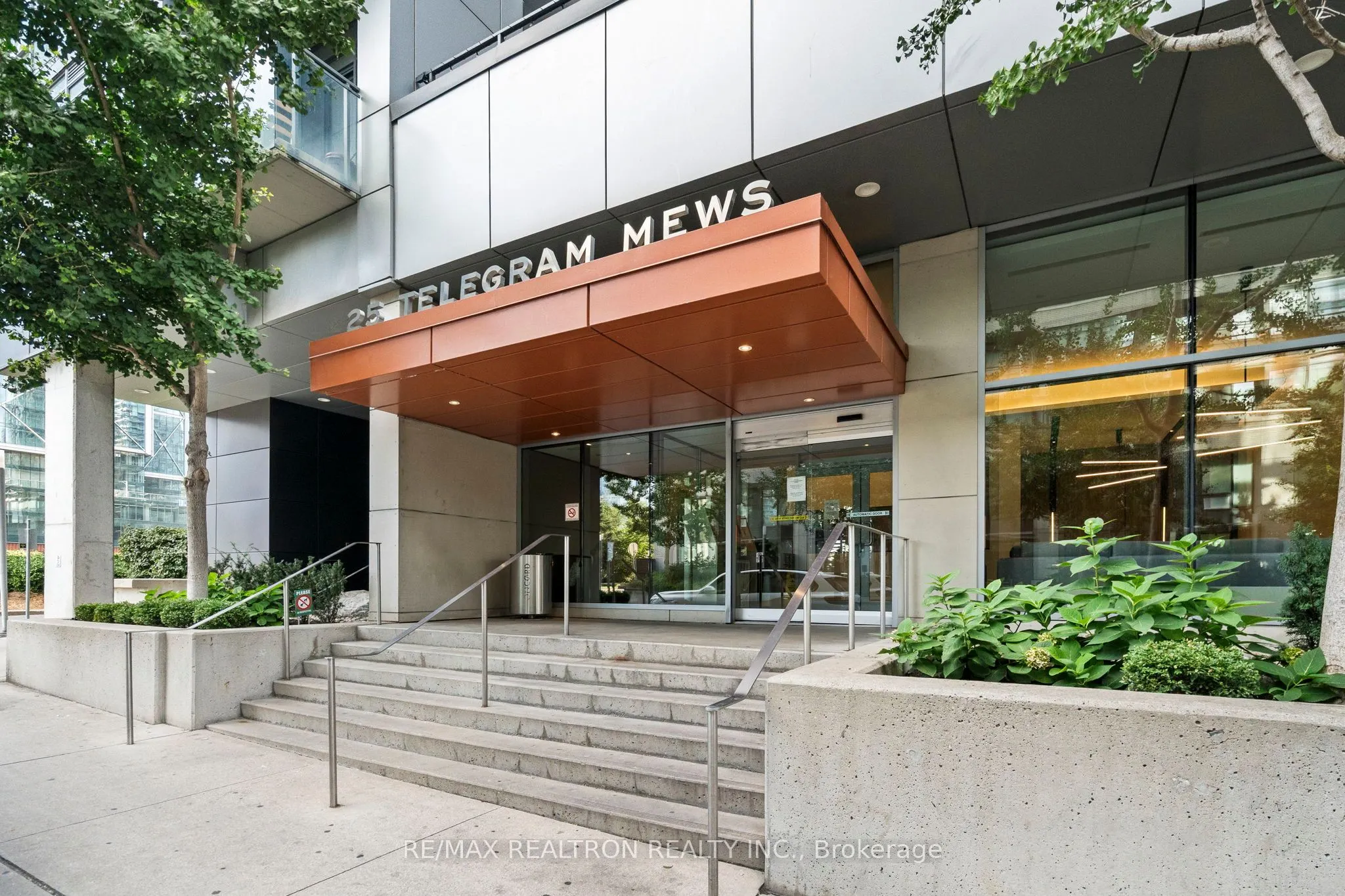 25 Telegram Mews, #2112