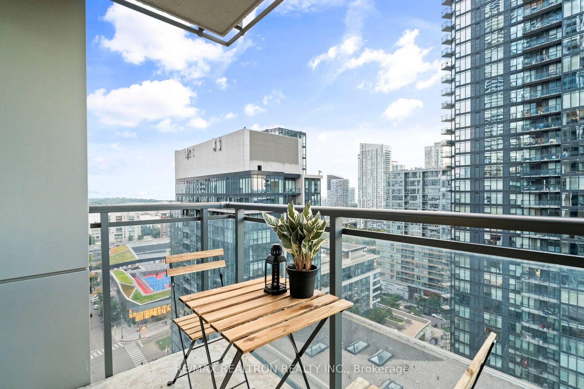 25 Telegram Mews, #2112