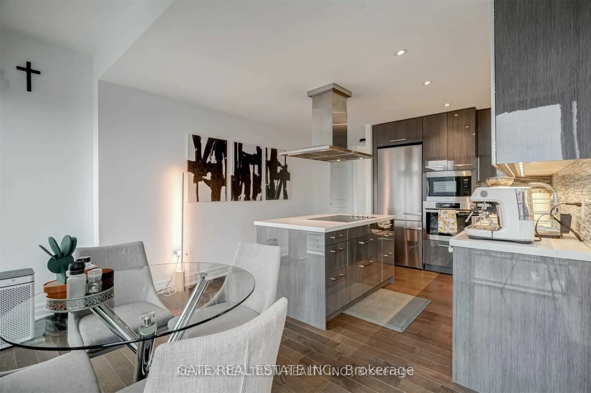 8 The Esplanade, #4602