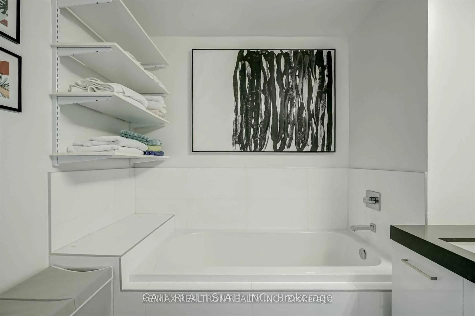 8 The Esplanade, #4602
