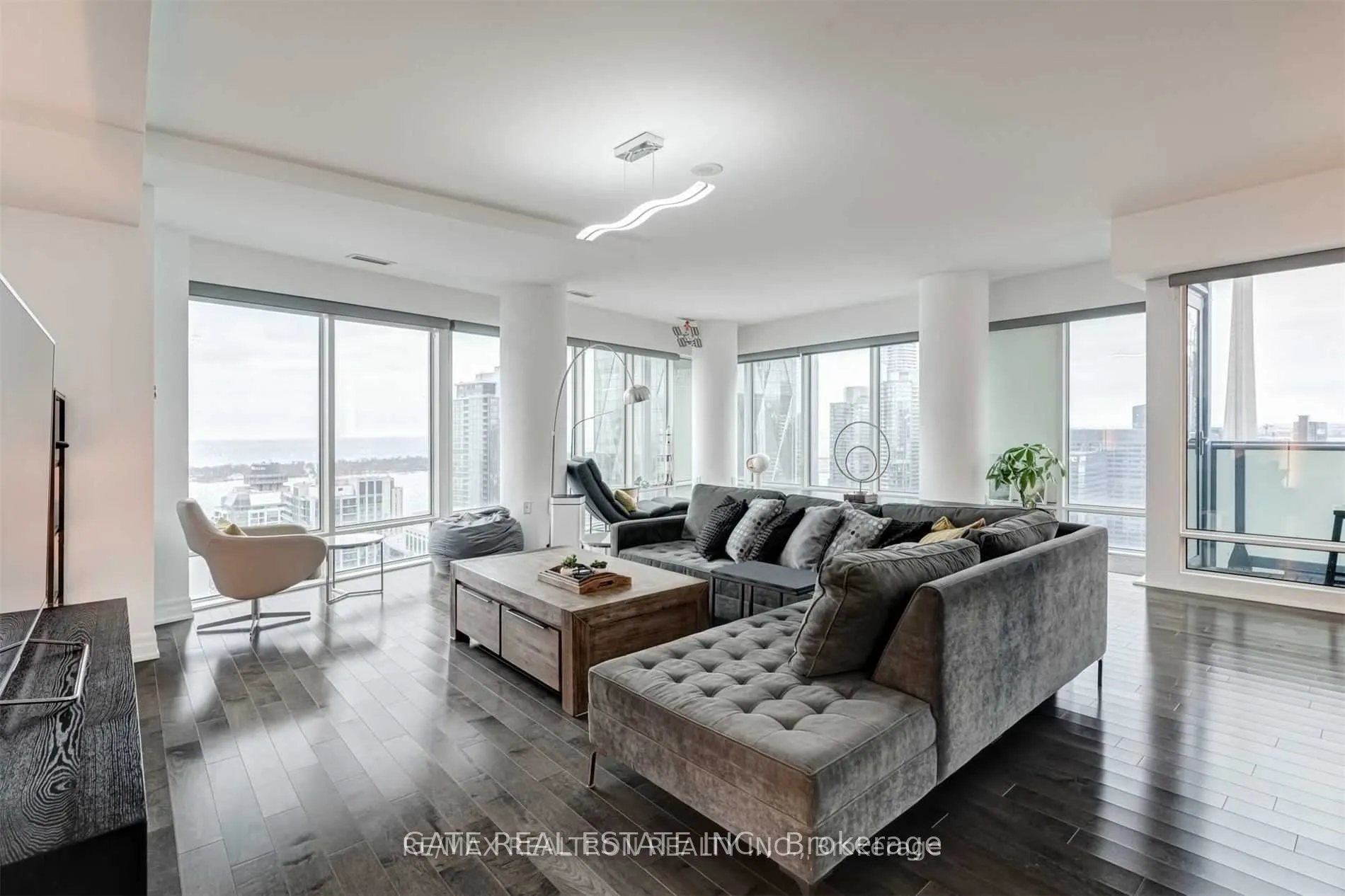 8 The Esplanade, #4602
