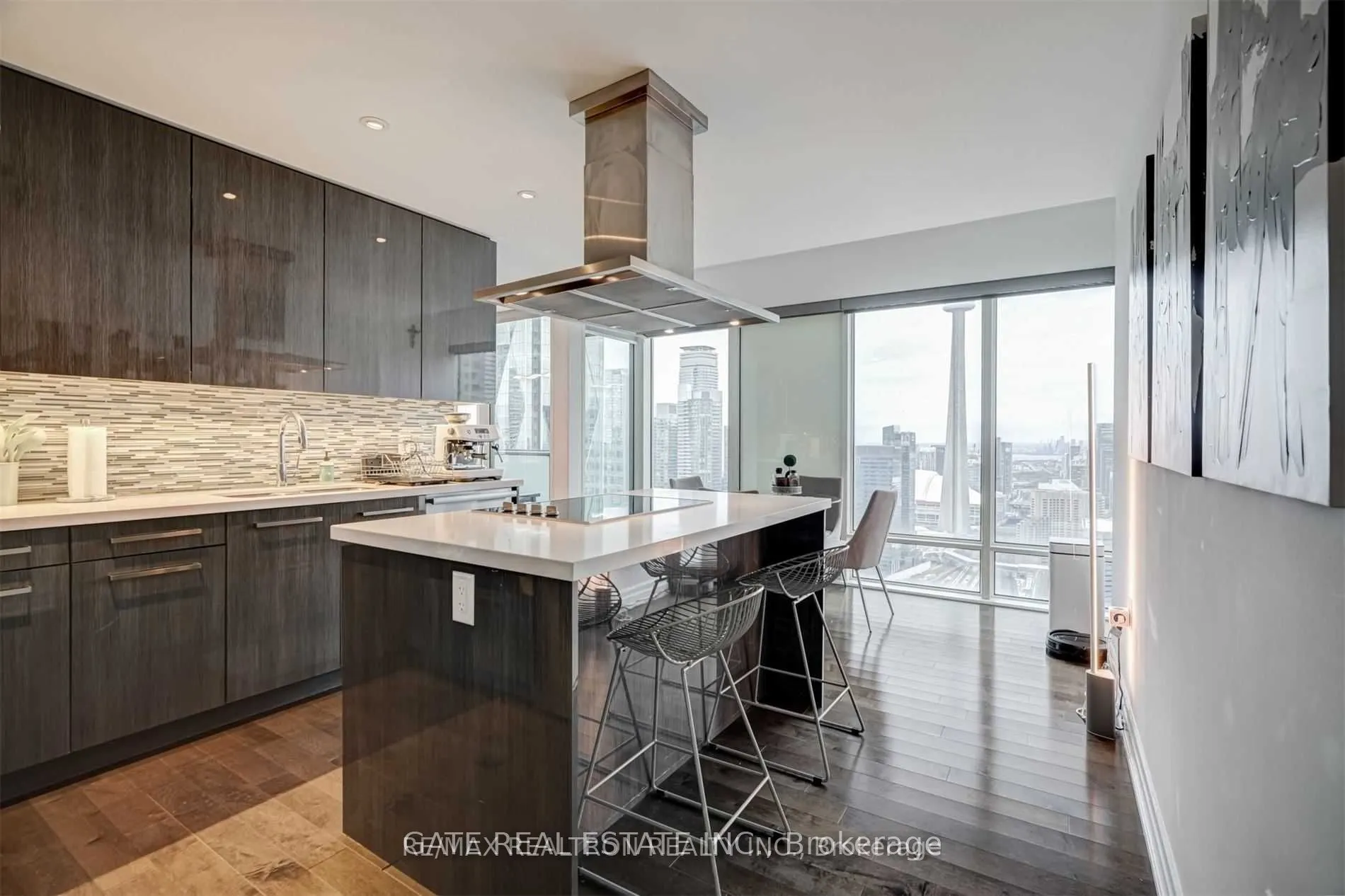 8 The Esplanade, #4602
