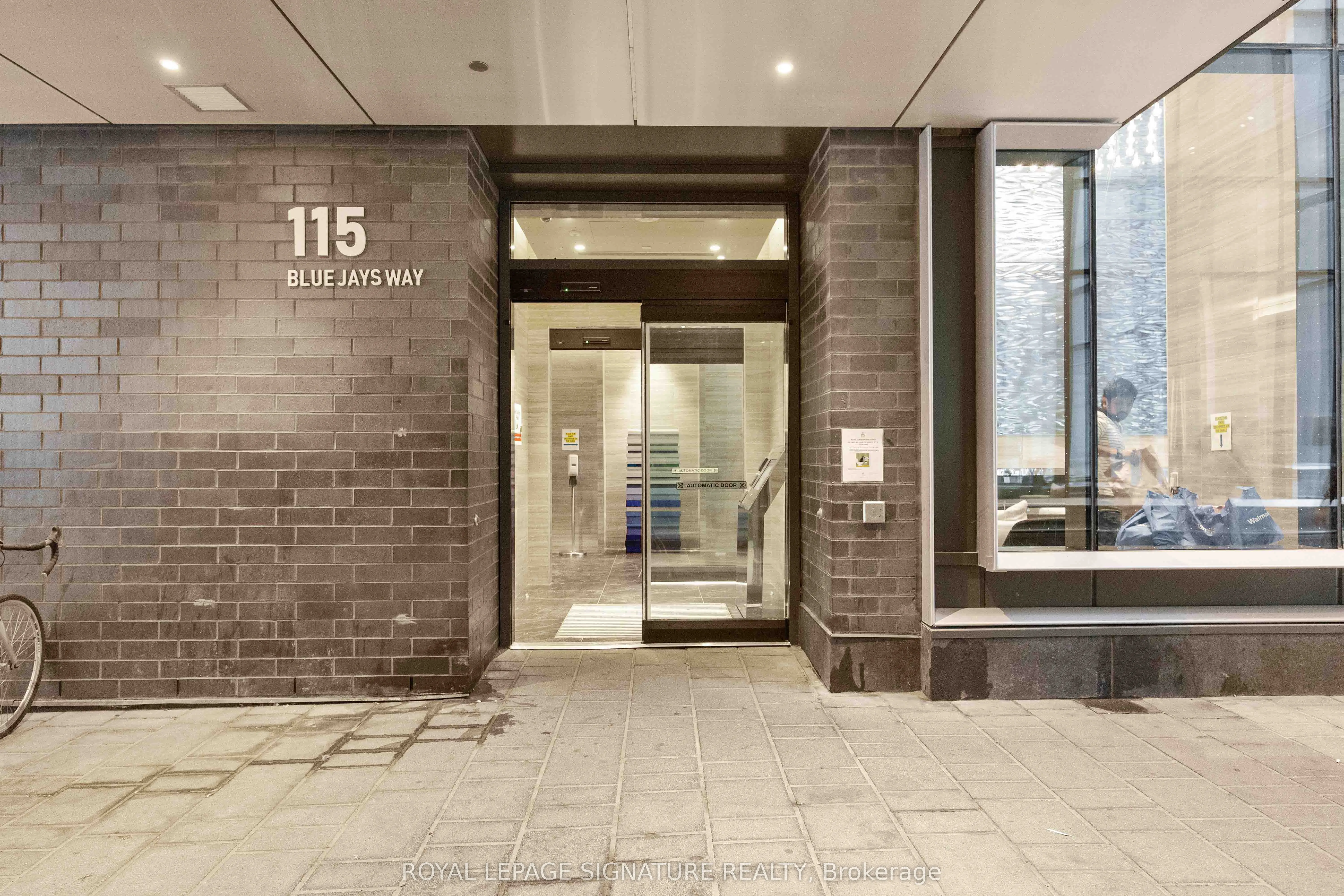 115 Blue Jays Way, #2212