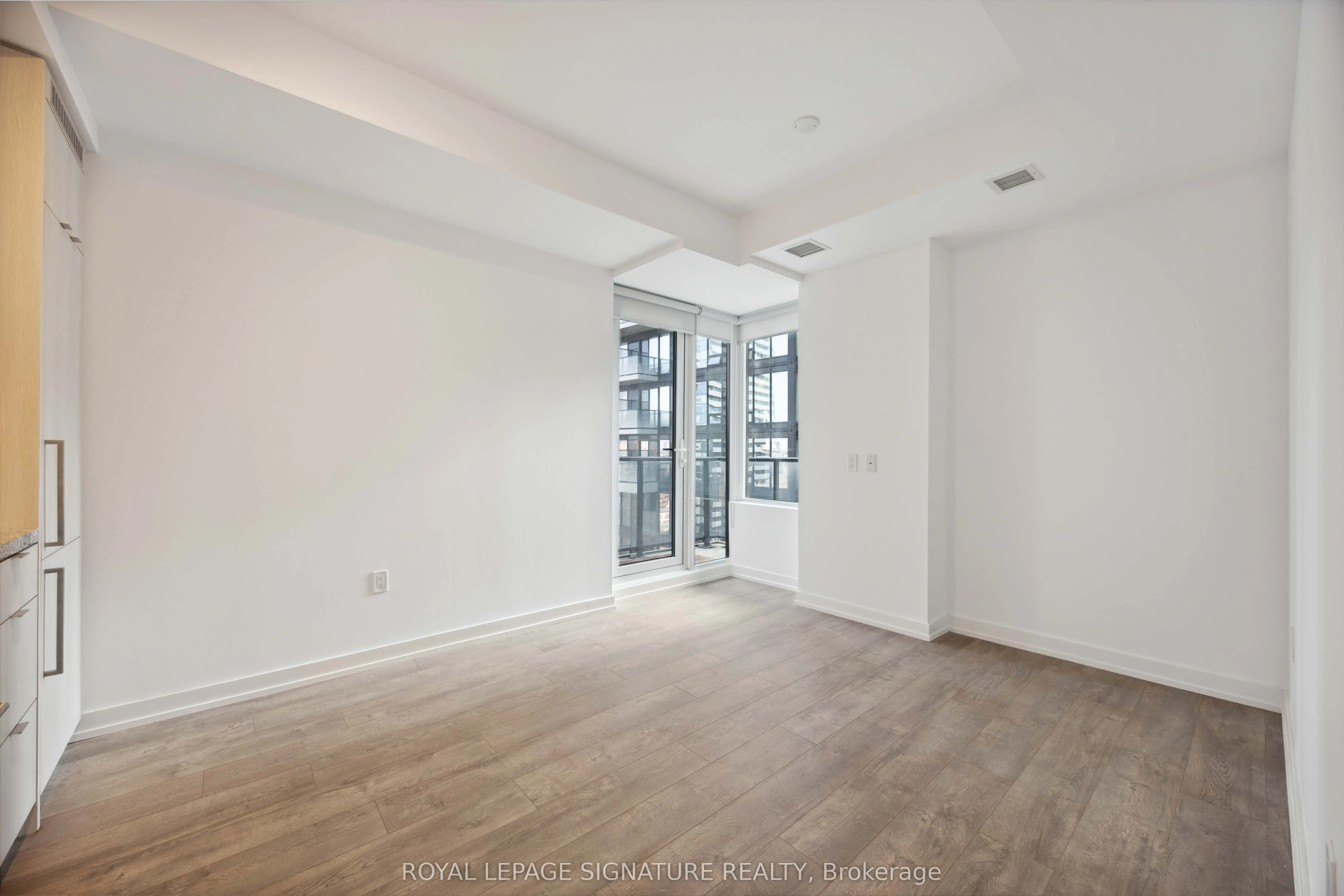 115 Blue Jays Way, #2212