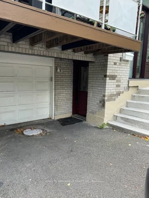 20 Castlebury Crescent