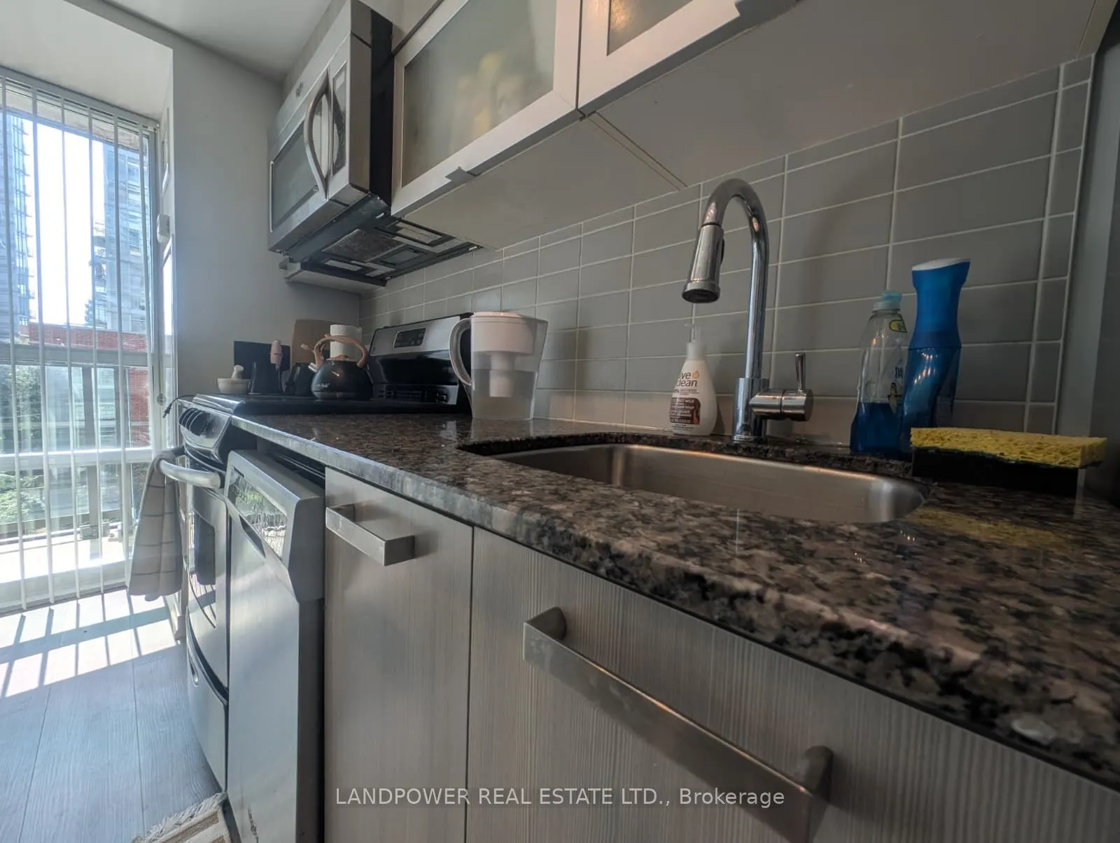 68 Abell Street, #507