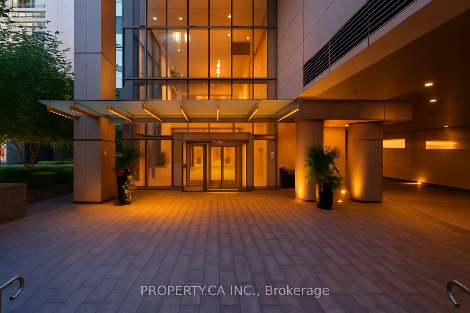 388 Yonge Street, #6302