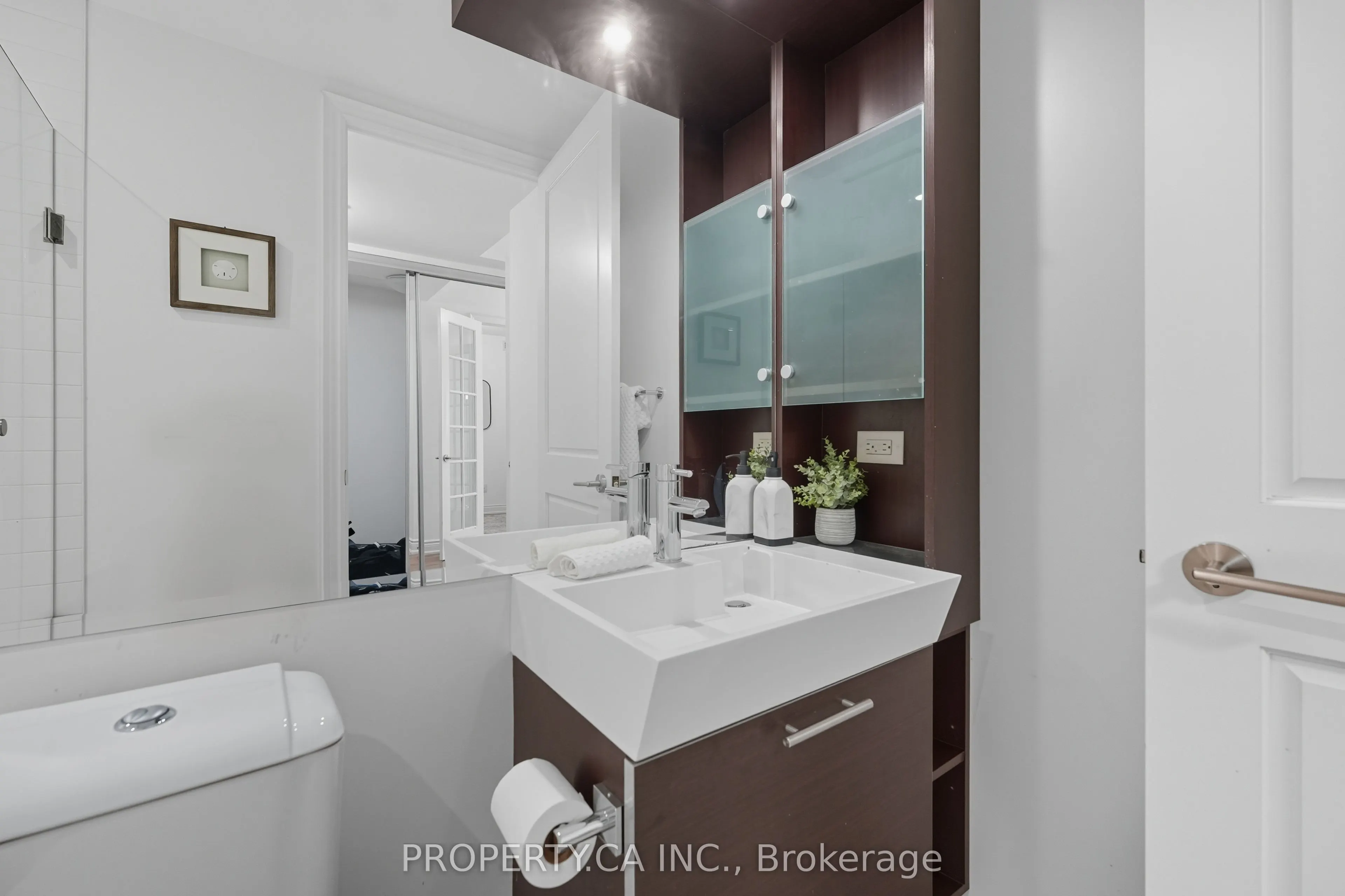 388 Yonge Street, #6302