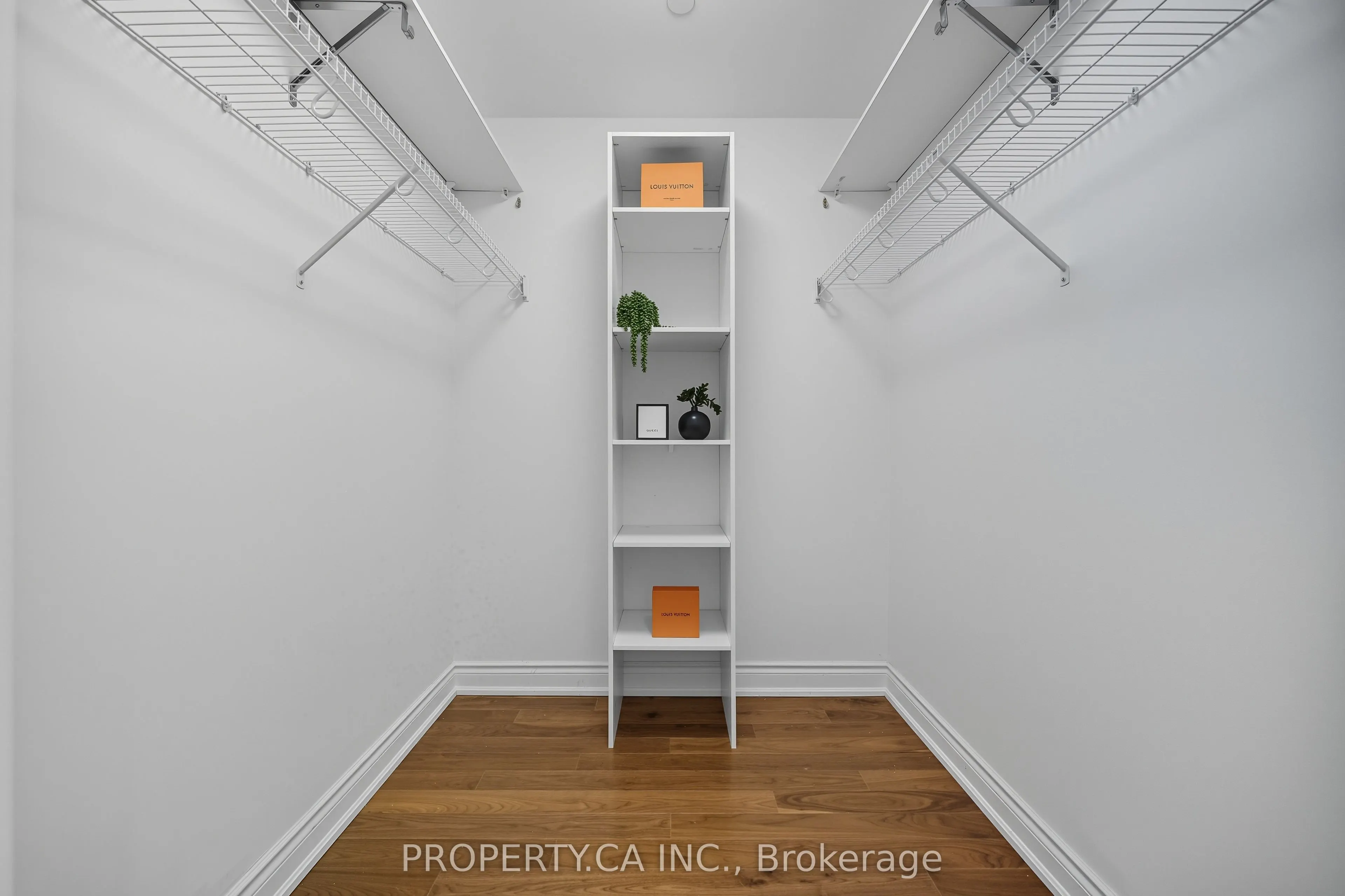 388 Yonge Street, #6302