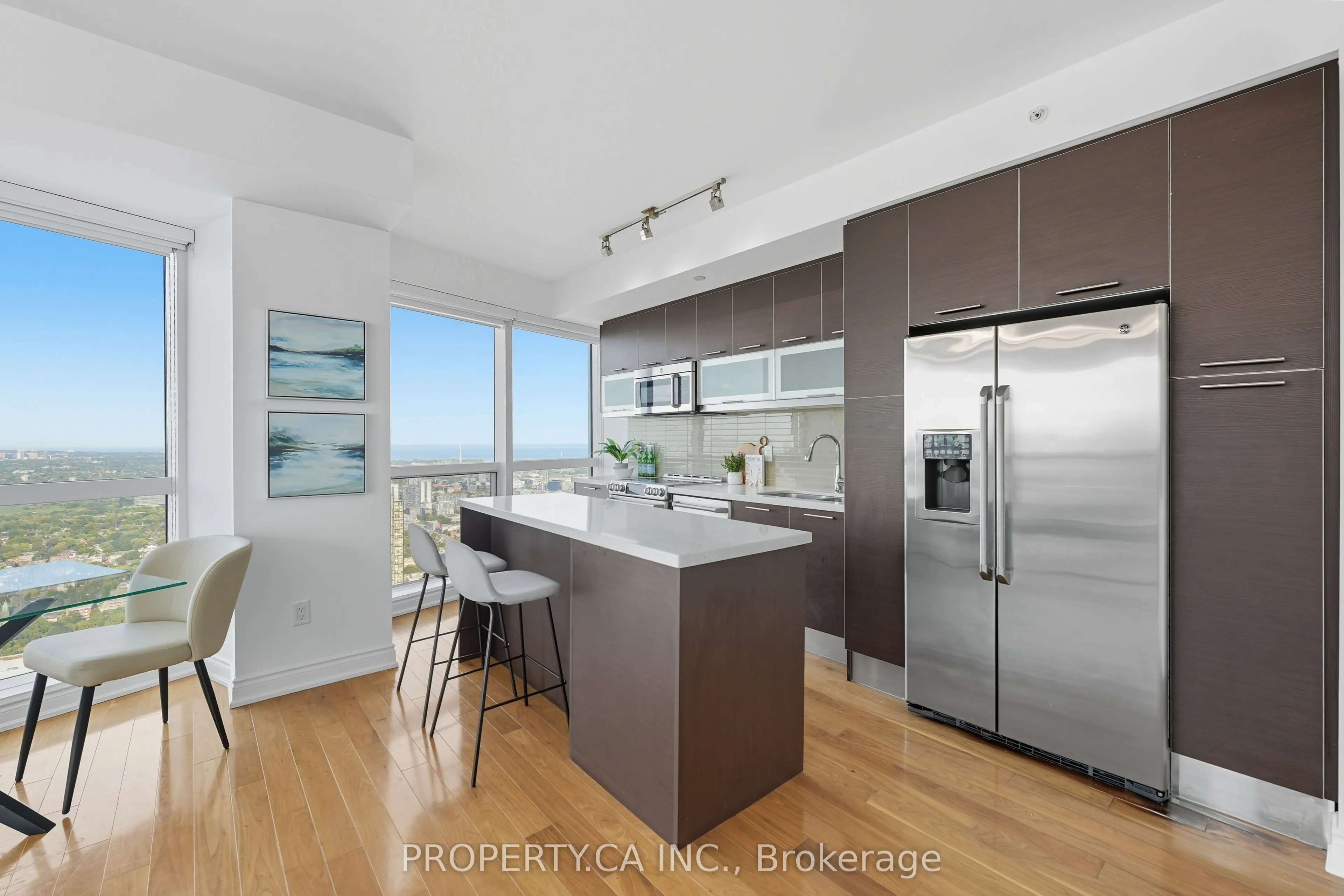 388 Yonge Street, #6302