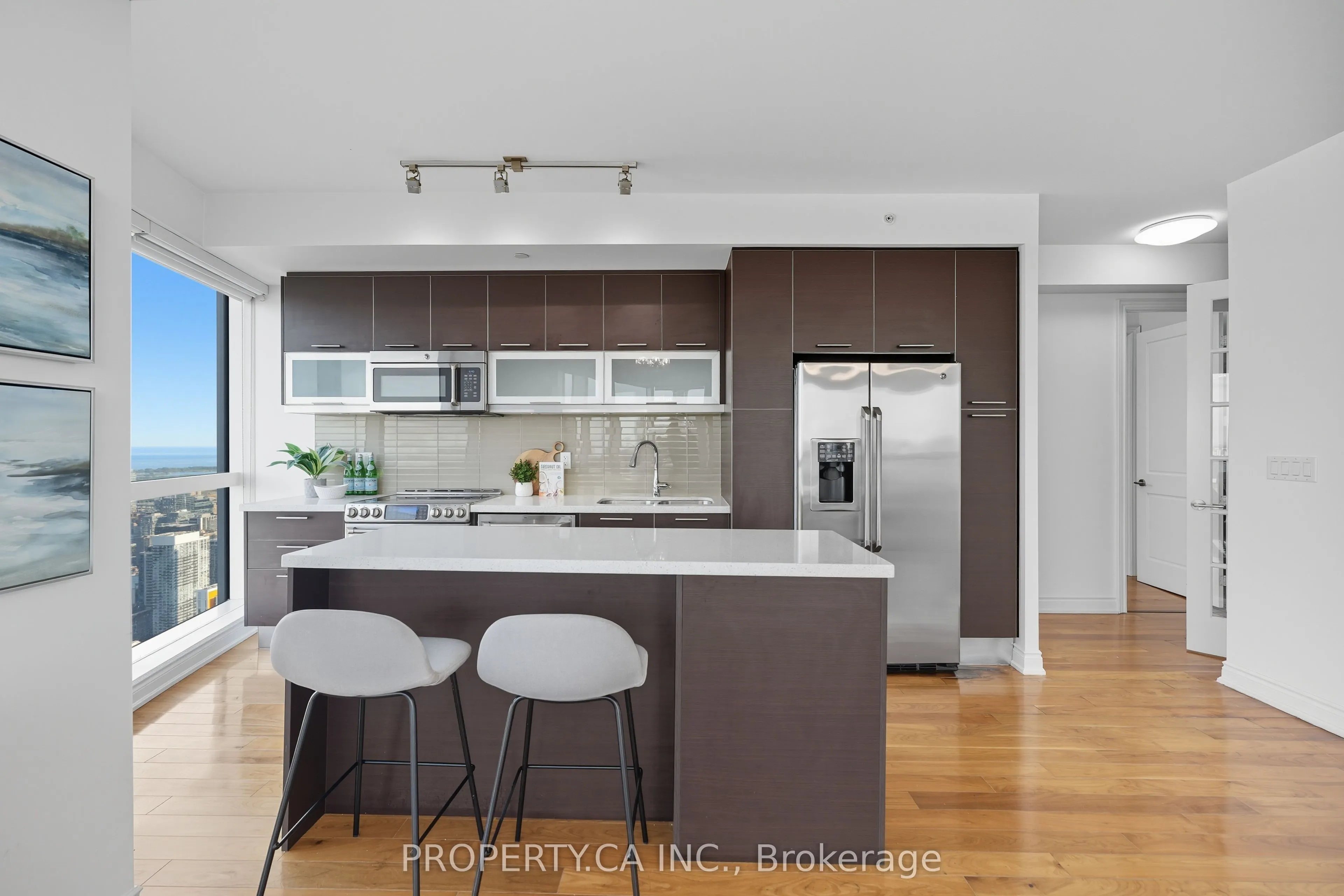 388 Yonge Street, #6302