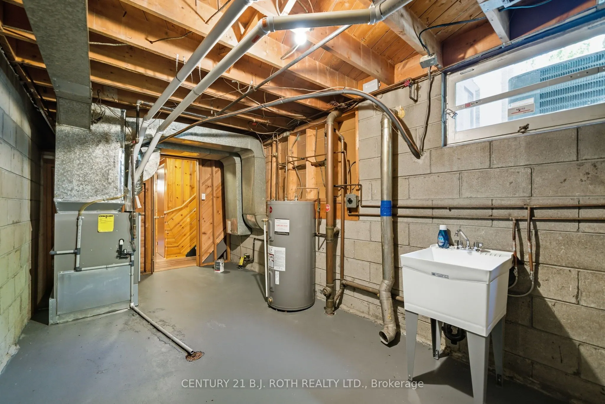 56 Weatherstone Crescent