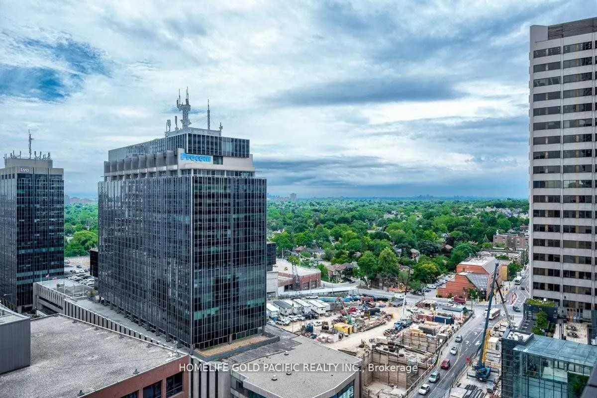 8 Eglinton Avenue E, #1211
