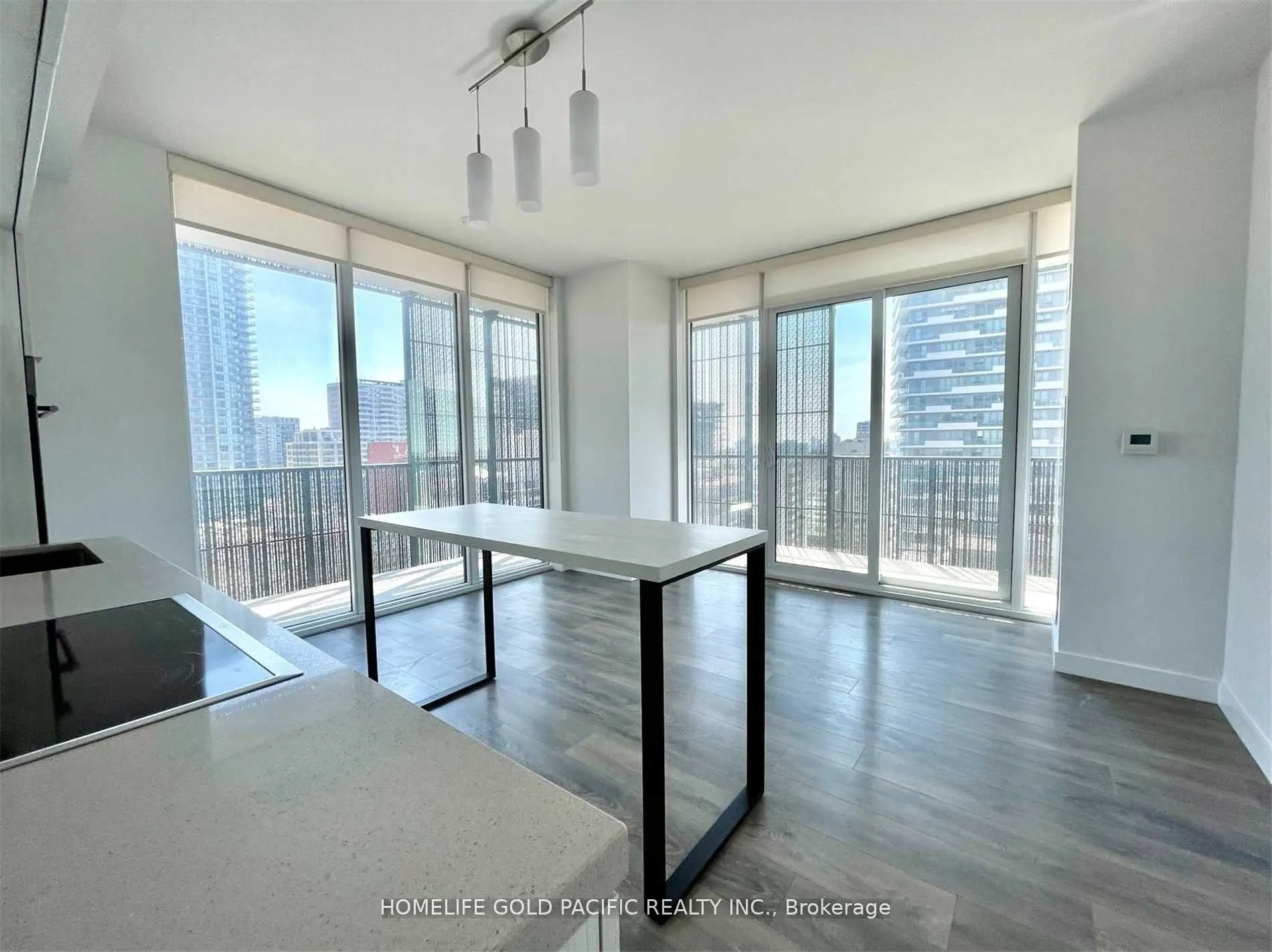 8 Eglinton Avenue E, #1211